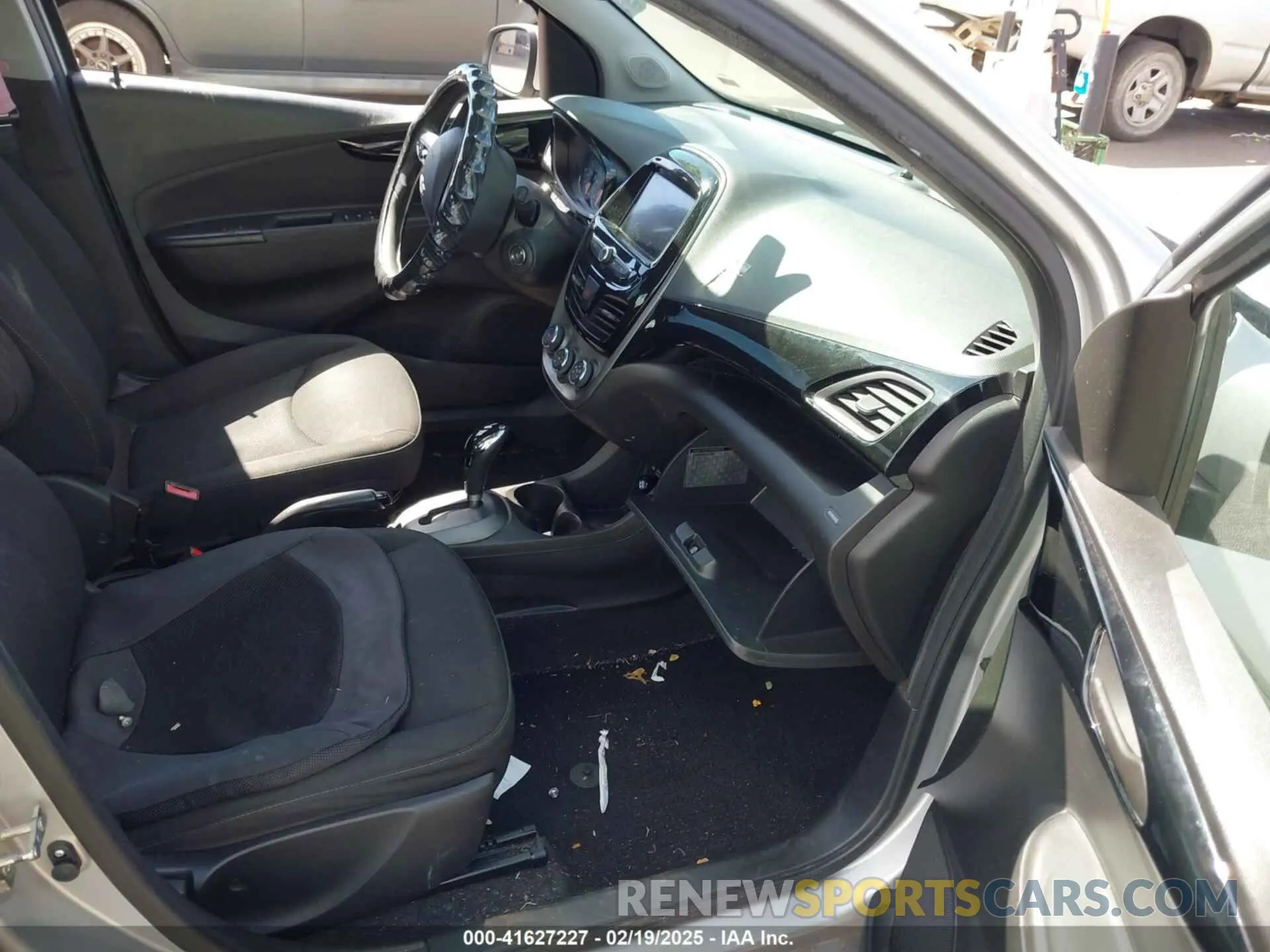 5 Photograph of a damaged car KL8CD6SA5LC418897 CHEVROLET SPARK 2020