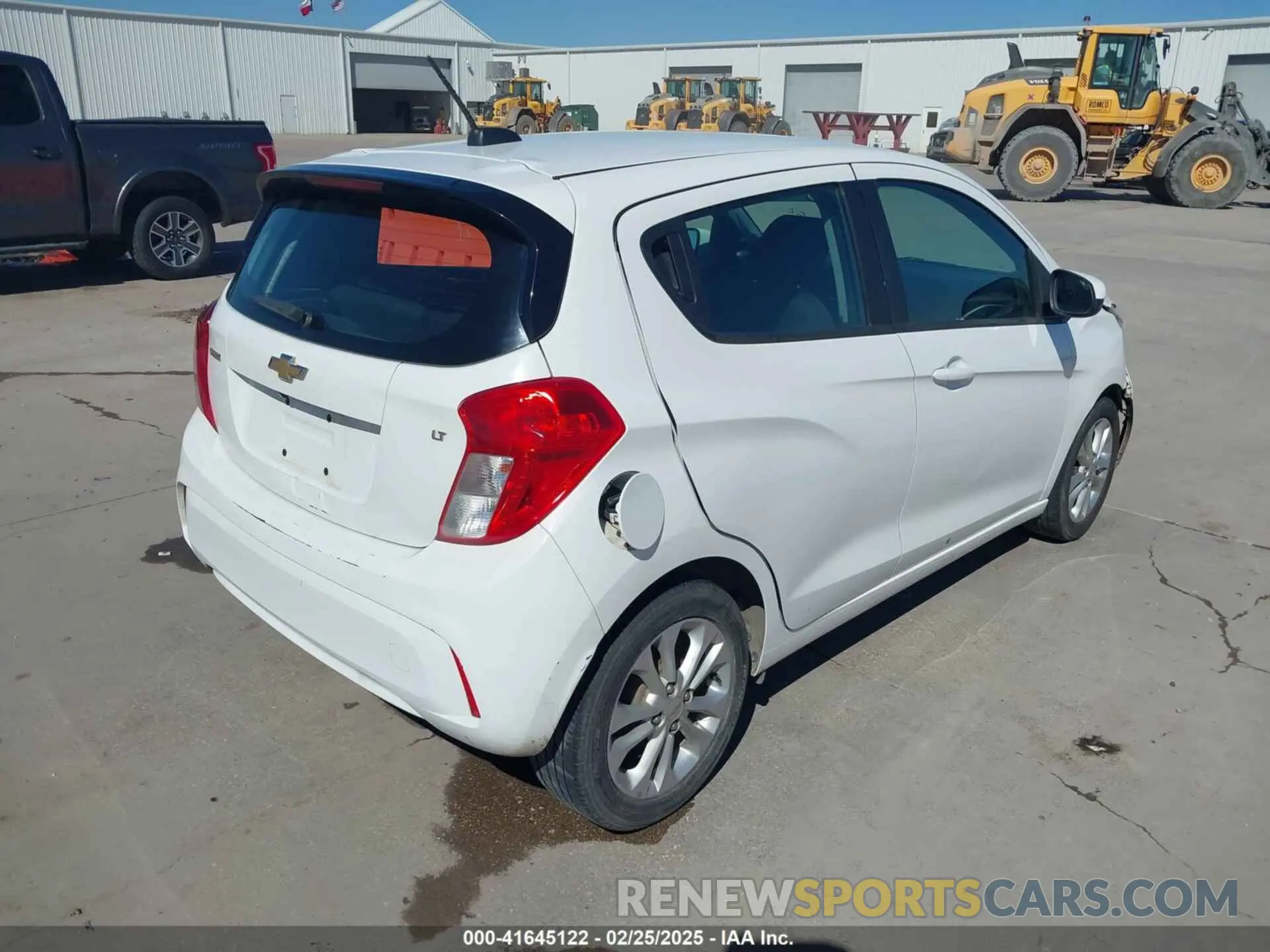 4 Photograph of a damaged car KL8CD6SA5LC427759 CHEVROLET SPARK 2020