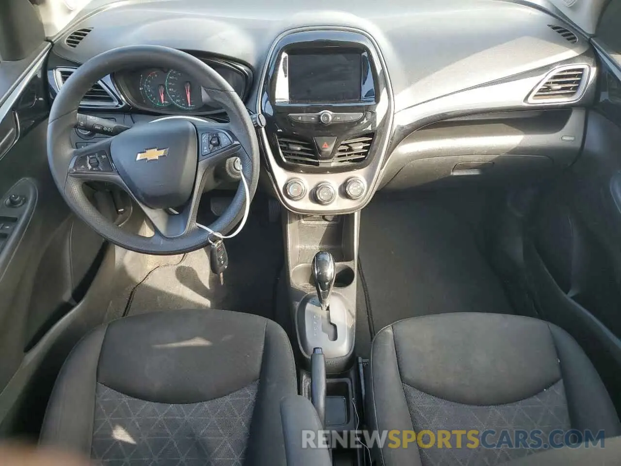 8 Фотография поврежденного автомобиля KL8CD6SA5LC456338 CHEVROLET SPARK 2020