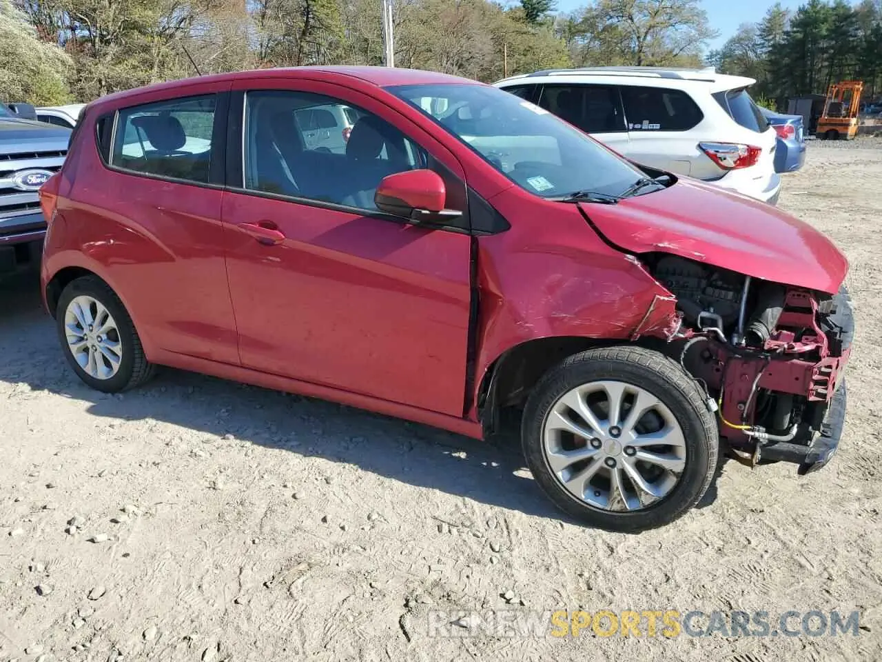 4 Photograph of a damaged car KL8CD6SA6LC441637 CHEVROLET SPARK 2020