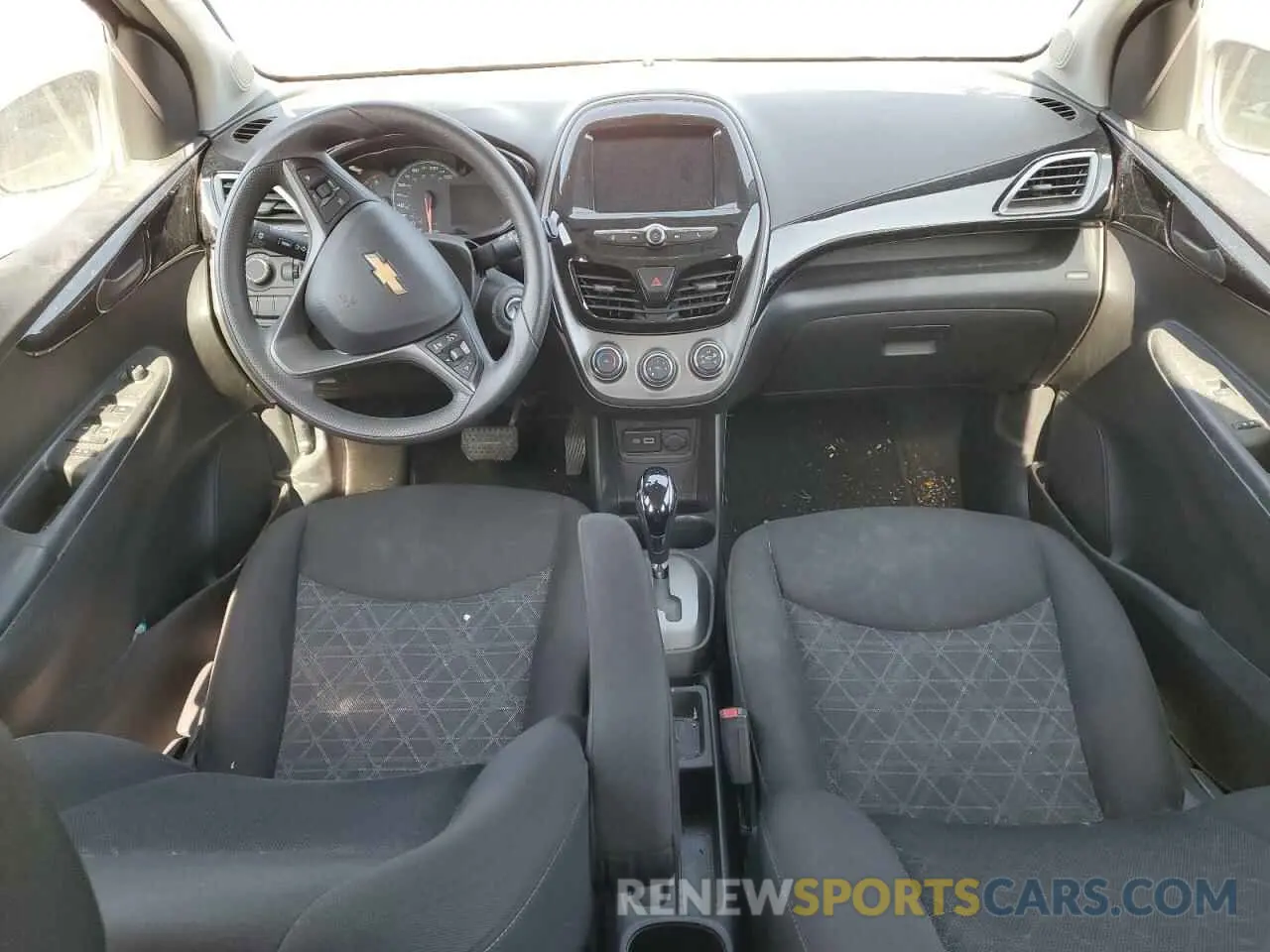 8 Фотография поврежденного автомобиля KL8CD6SA6LC442061 CHEVROLET SPARK 2020