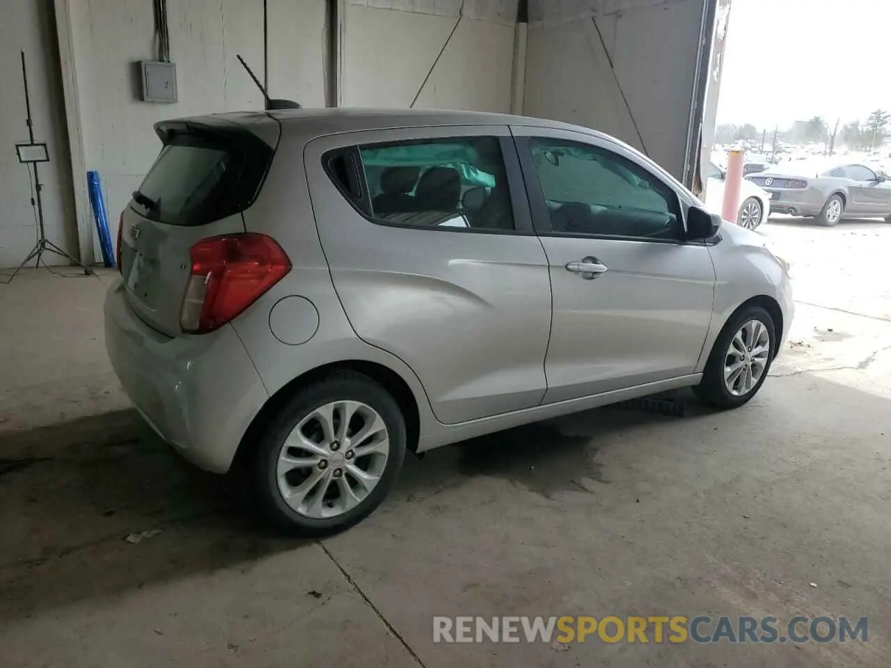 3 Фотография поврежденного автомобиля KL8CD6SA6LC446921 CHEVROLET SPARK 2020