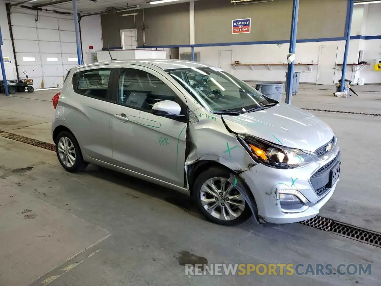 4 Фотография поврежденного автомобиля KL8CD6SA6LC447633 CHEVROLET SPARK 2020
