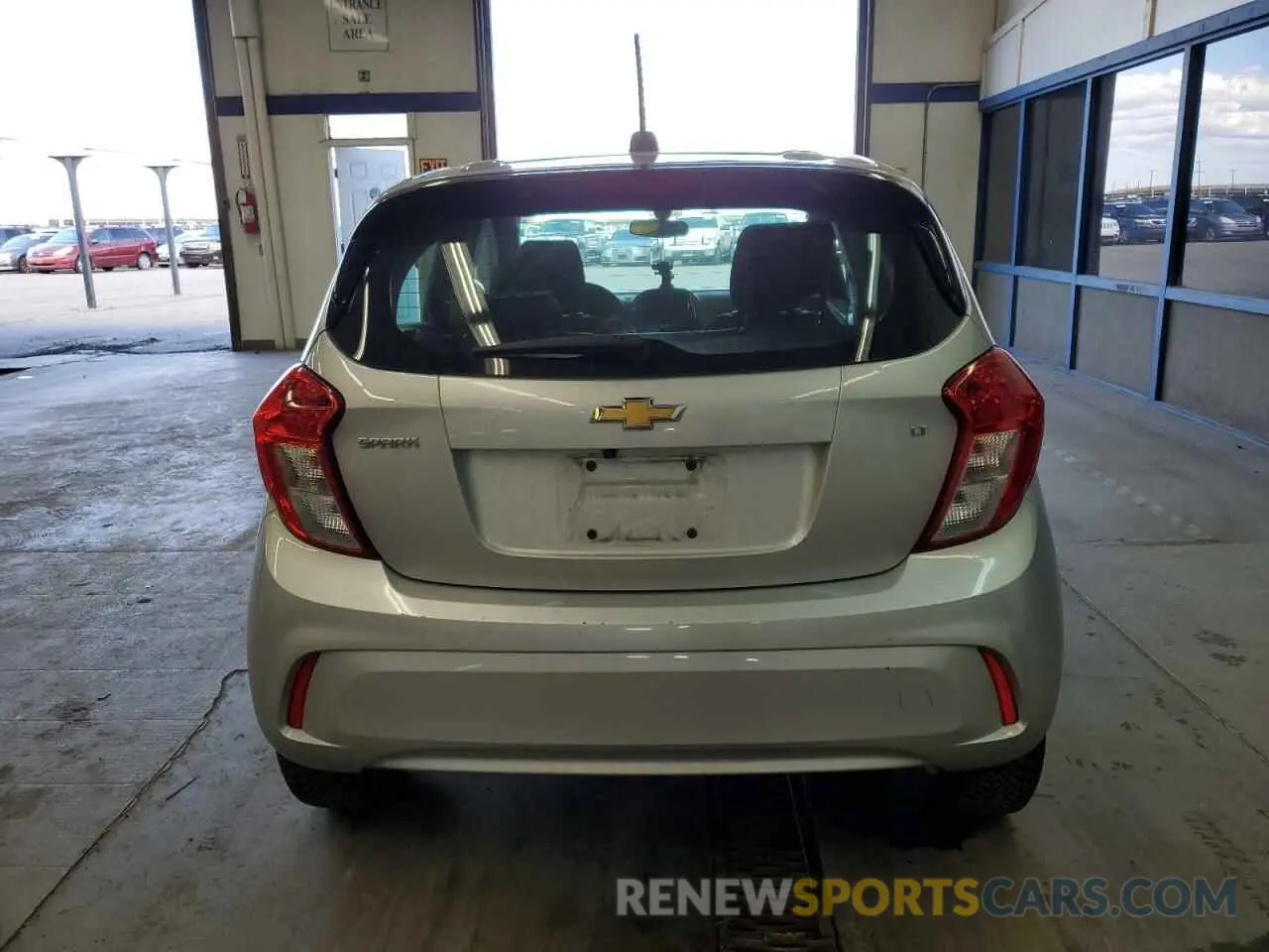 6 Фотография поврежденного автомобиля KL8CD6SA6LC447633 CHEVROLET SPARK 2020