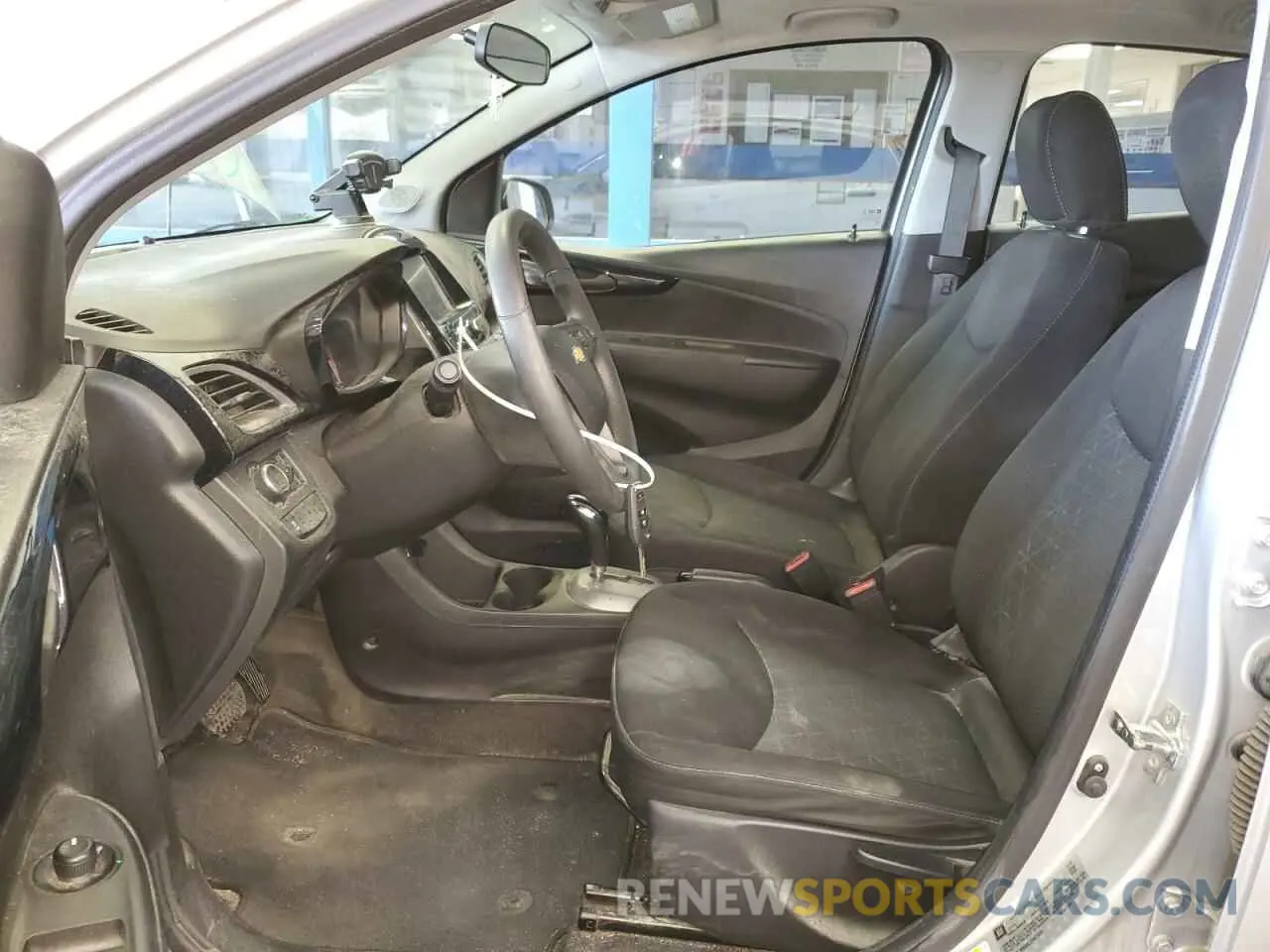 7 Фотография поврежденного автомобиля KL8CD6SA6LC447633 CHEVROLET SPARK 2020