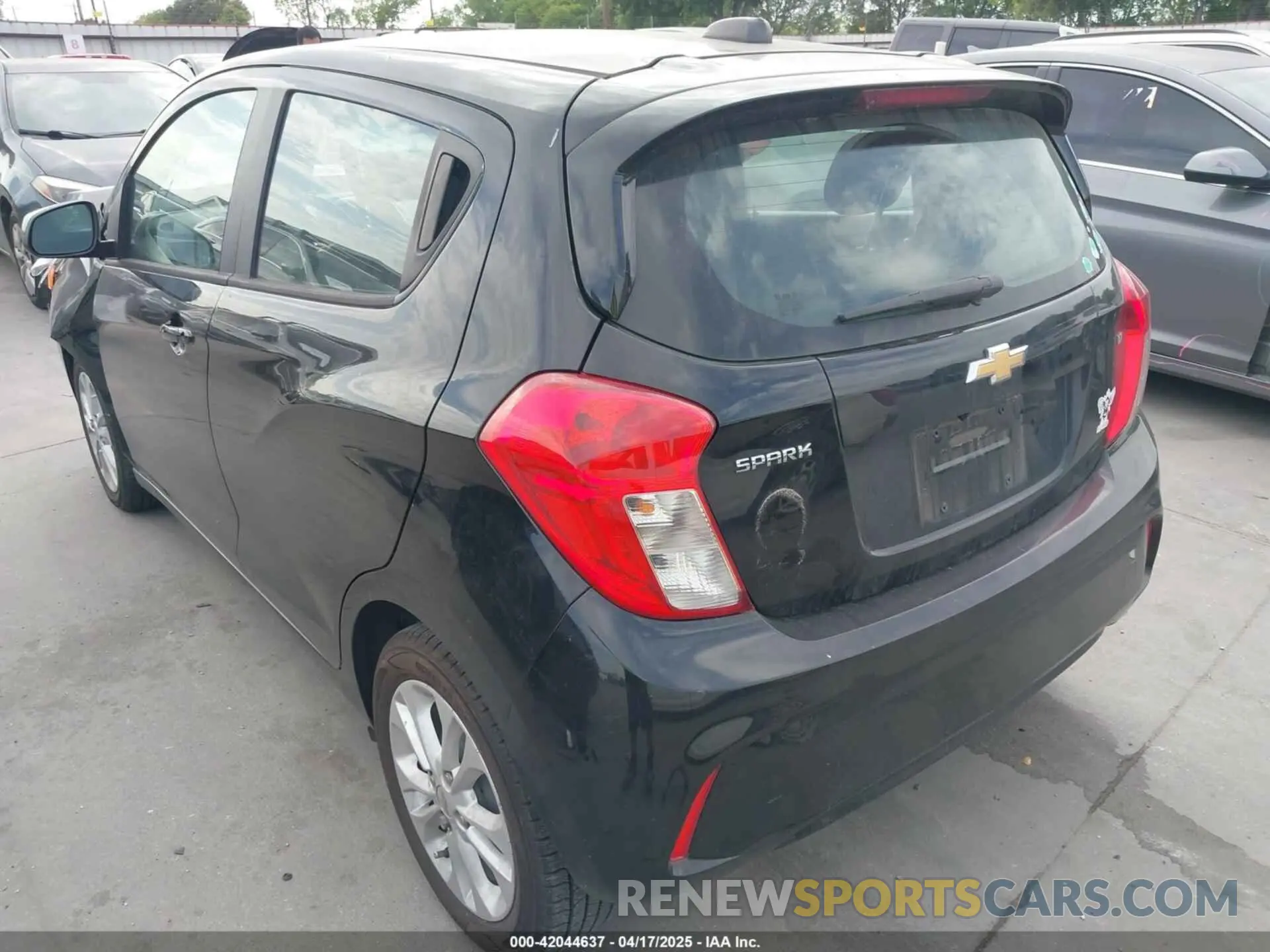 3 Photograph of a damaged car KL8CD6SA7LC417749 CHEVROLET SPARK 2020