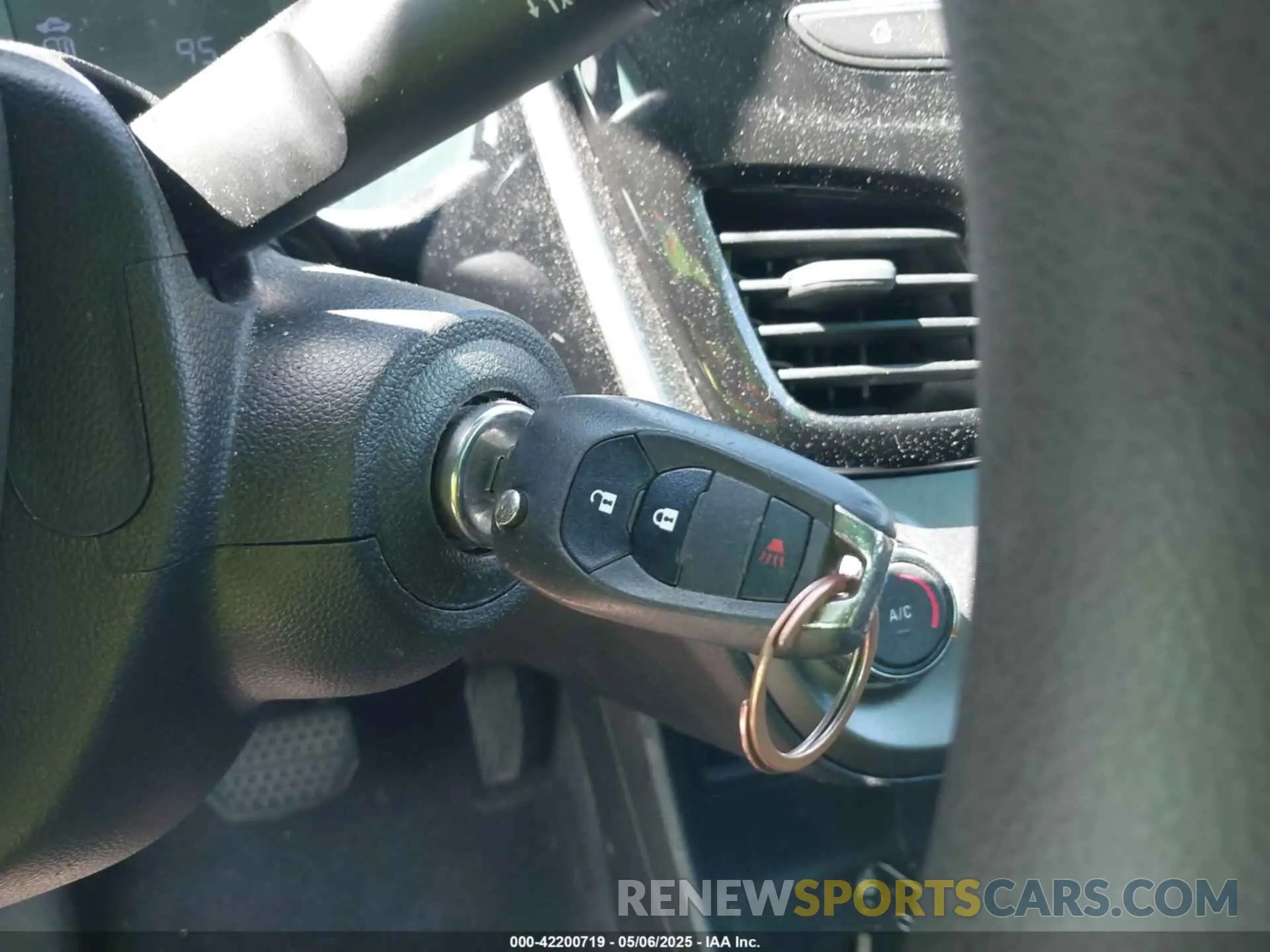 11 Photograph of a damaged car KL8CD6SA7LC419209 CHEVROLET SPARK 2020