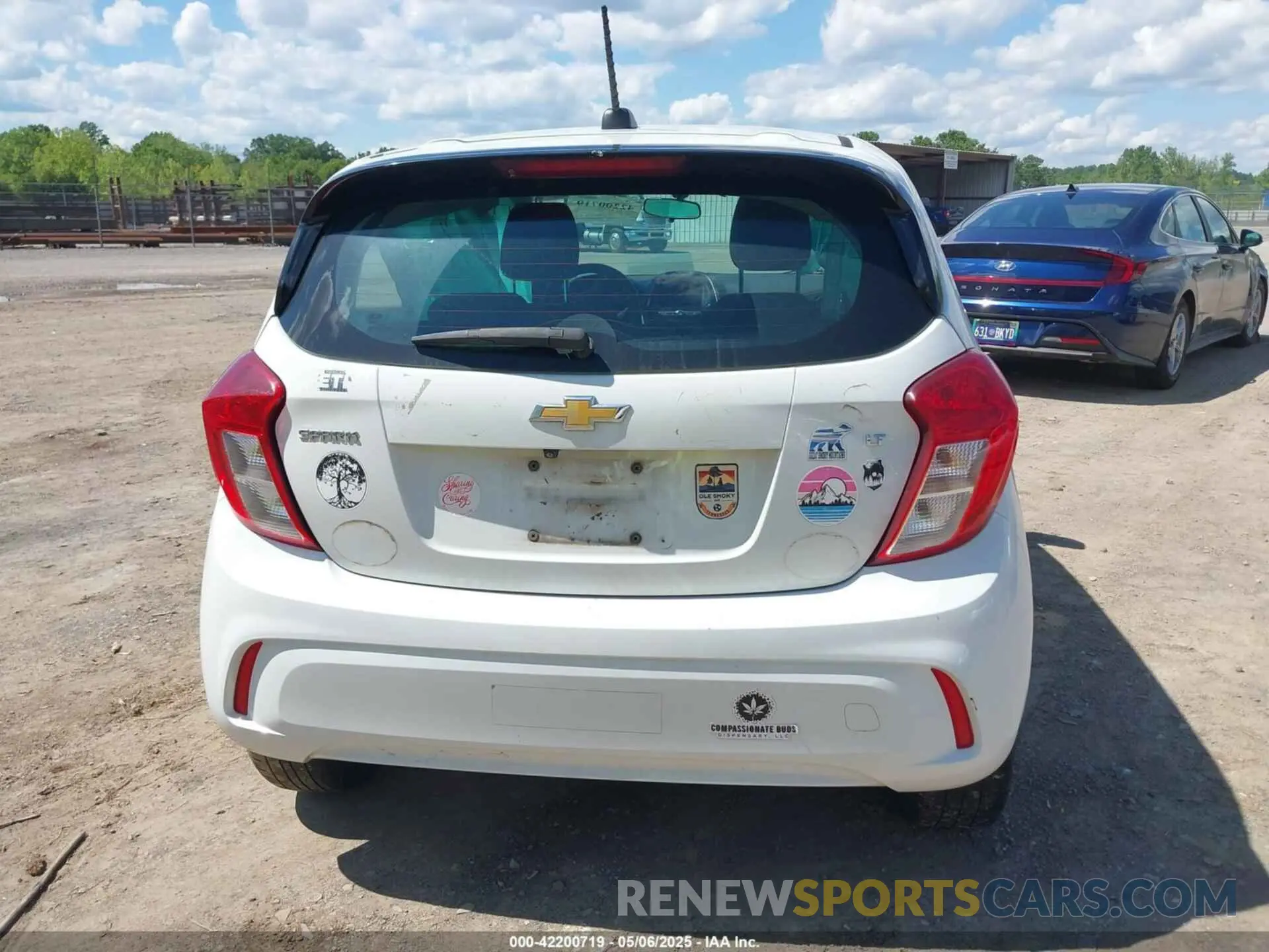 16 Photograph of a damaged car KL8CD6SA7LC419209 CHEVROLET SPARK 2020