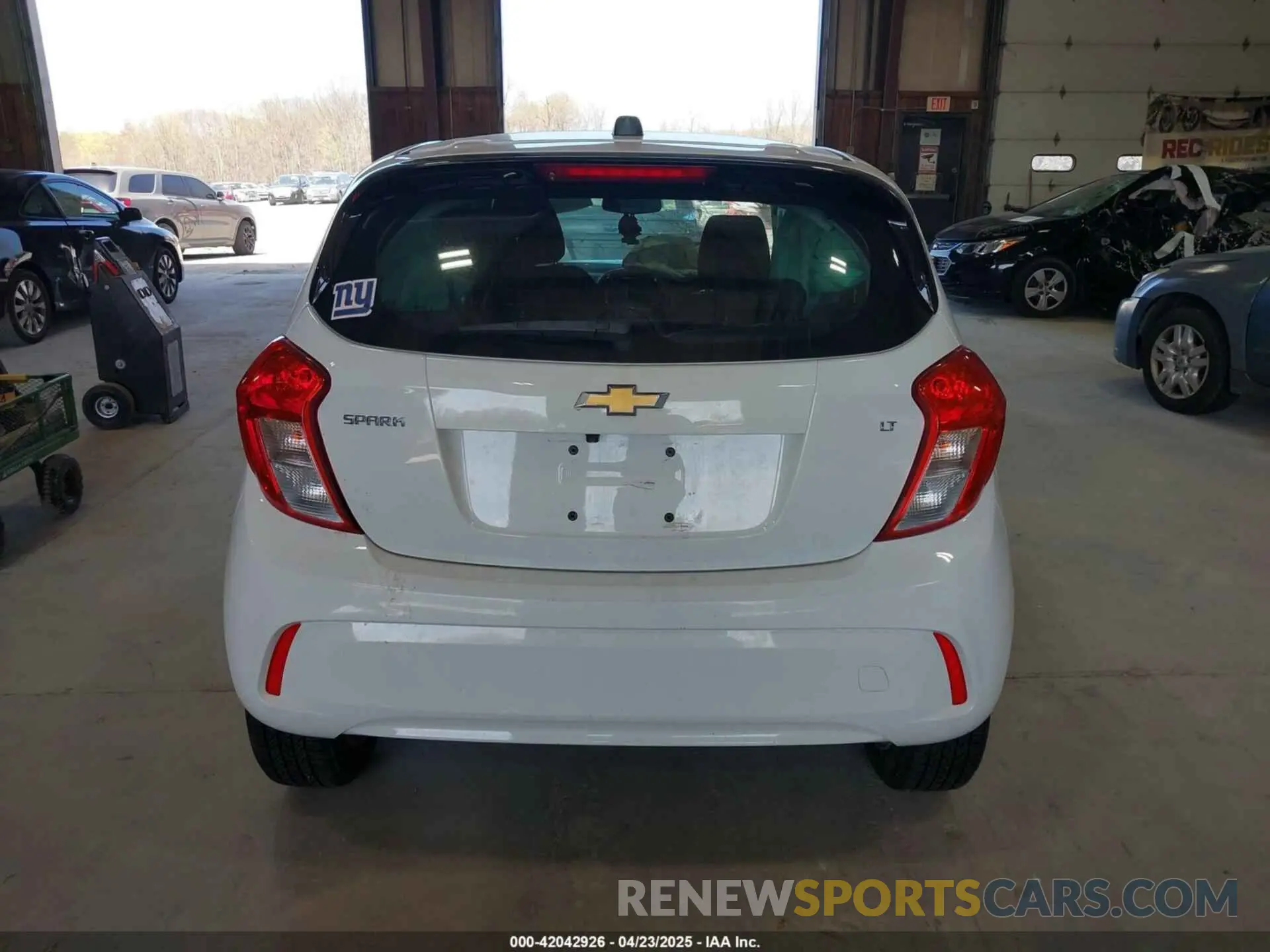 16 Фотография поврежденного автомобиля KL8CD6SA8LC442255 CHEVROLET SPARK 2020
