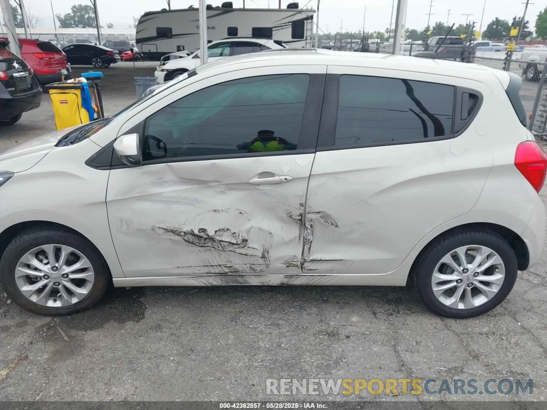6 Фотография поврежденного автомобиля KL8CD6SA8LC448282 CHEVROLET SPARK 2020