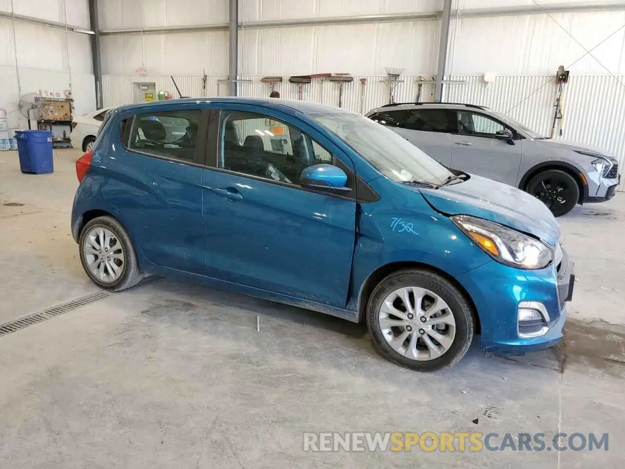 4 Фотография поврежденного автомобиля KL8CD6SA8LC450873 CHEVROLET SPARK 2020