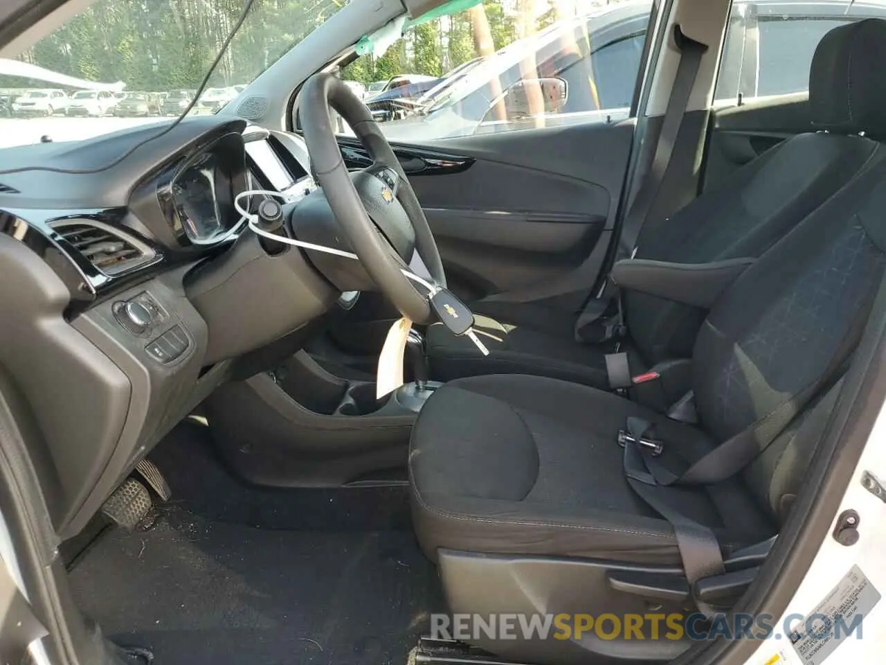 7 Photograph of a damaged car KL8CD6SA8LC465728 CHEVROLET SPARK 2020