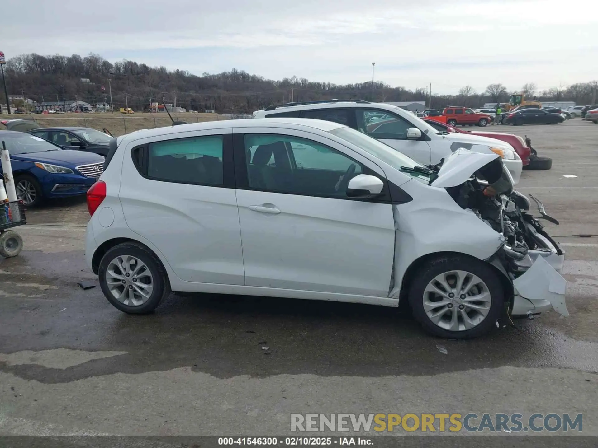 13 Photograph of a damaged car KL8CD6SA8LC473263 CHEVROLET SPARK 2020