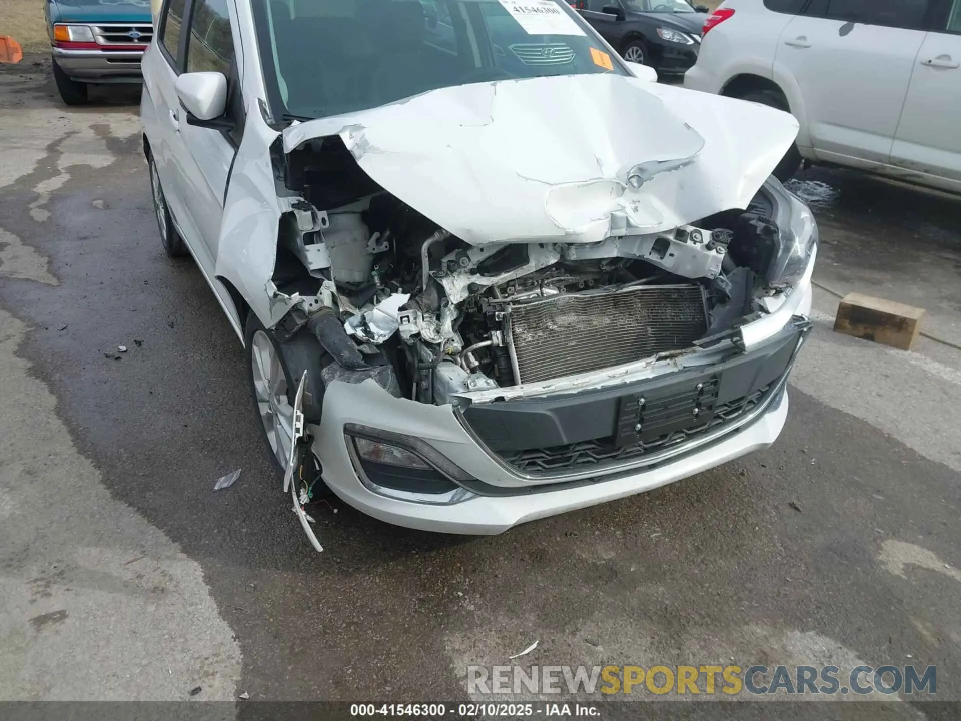 6 Photograph of a damaged car KL8CD6SA8LC473263 CHEVROLET SPARK 2020