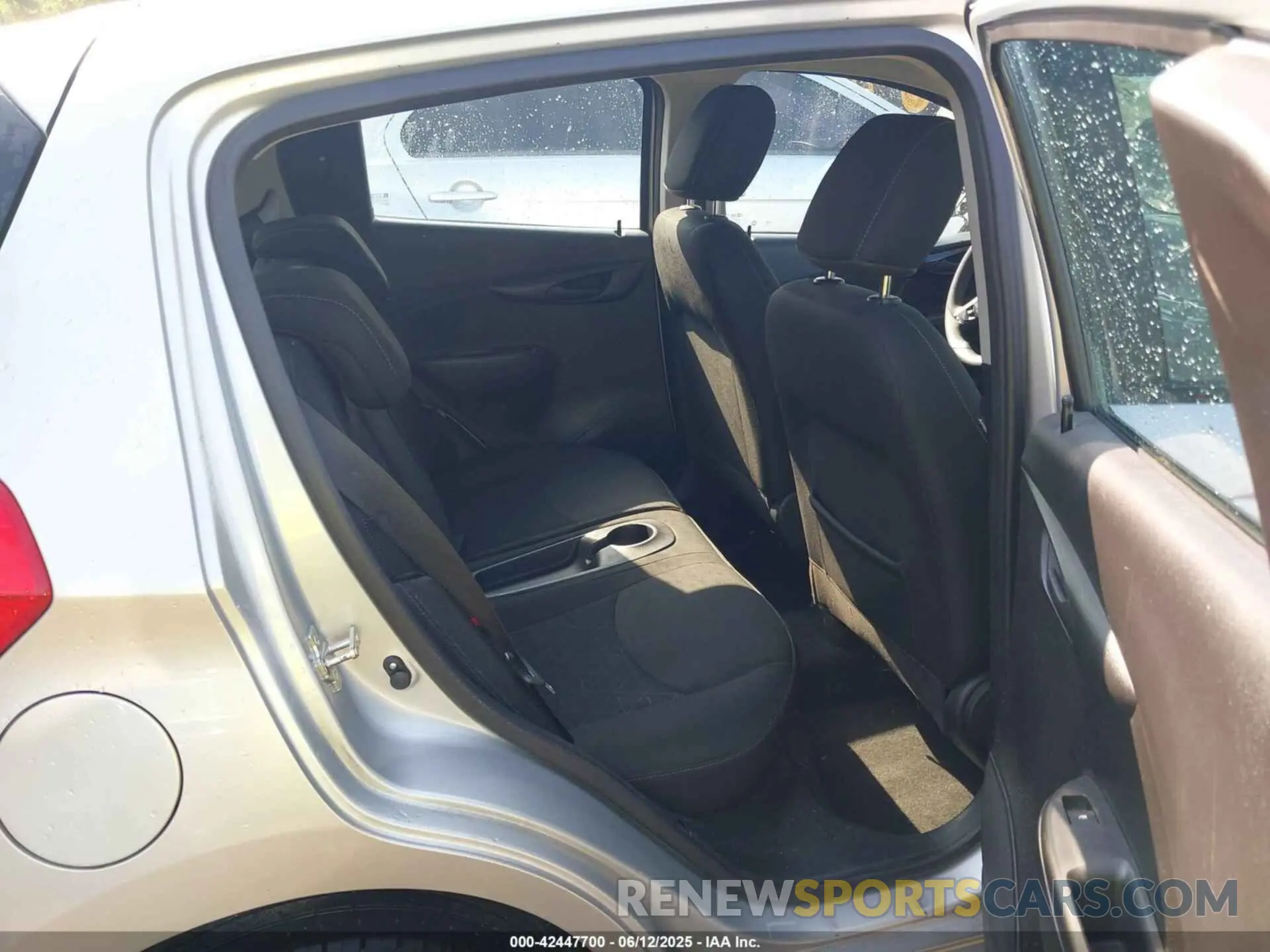 8 Photograph of a damaged car KL8CD6SA9LC416697 CHEVROLET SPARK 2020