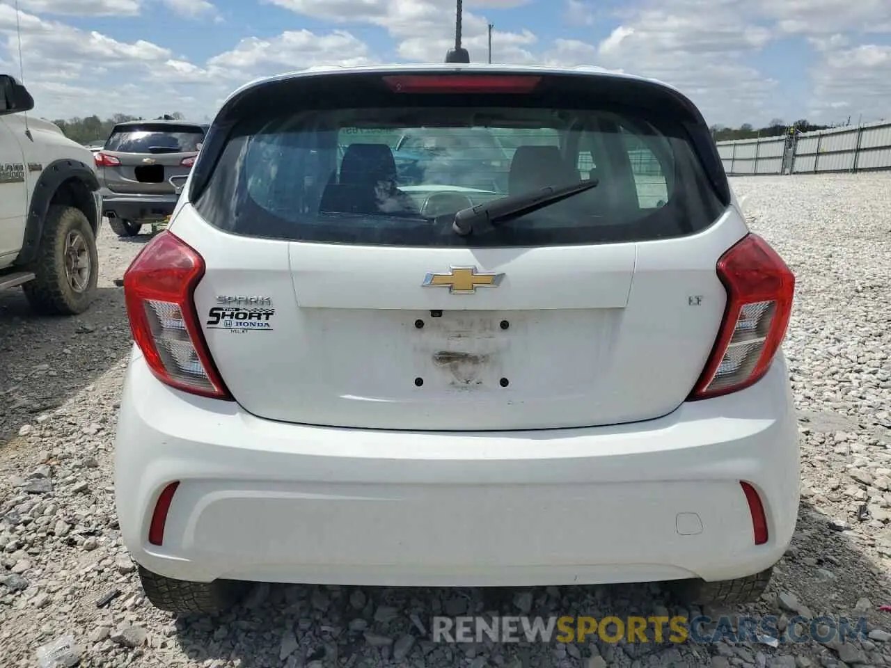 6 Photograph of a damaged car KL8CD6SA9LC419258 CHEVROLET SPARK 2020