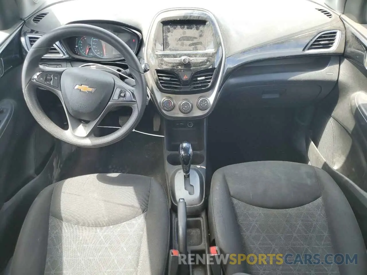8 Photograph of a damaged car KL8CD6SA9LC419258 CHEVROLET SPARK 2020
