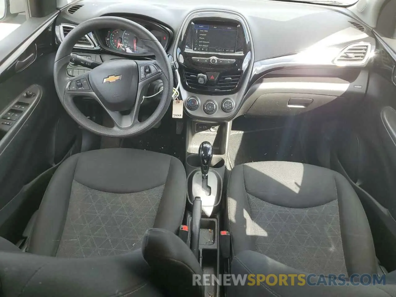 8 Фотография поврежденного автомобиля KL8CD6SA9LC443057 CHEVROLET SPARK 2020