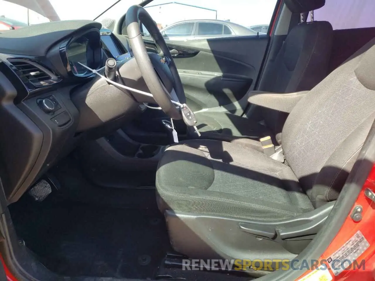 7 Photograph of a damaged car KL8CD6SA9LC479315 CHEVROLET SPARK 2020