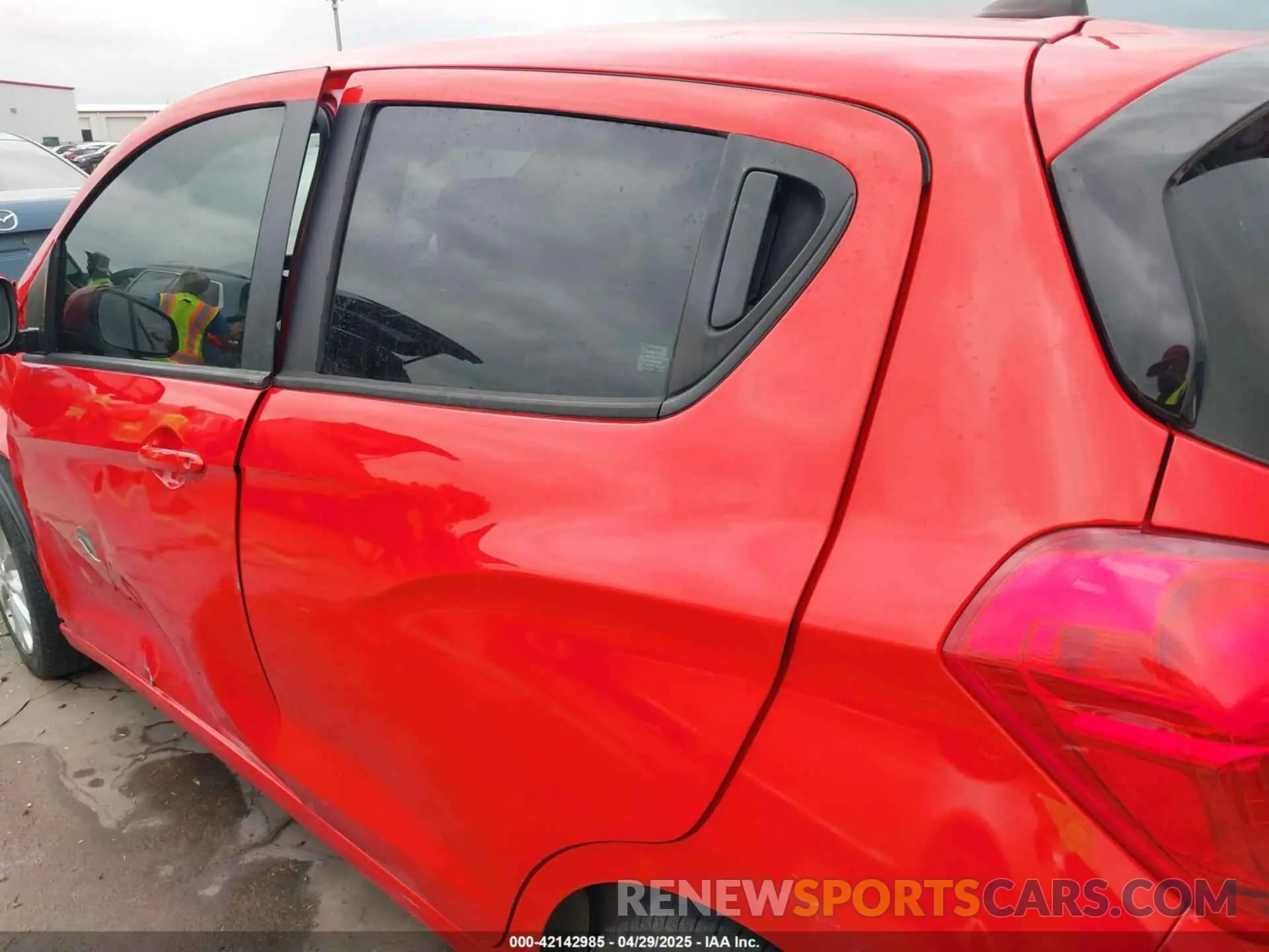 19 Photograph of a damaged car KL8CD6SAXLC442614 CHEVROLET SPARK 2020