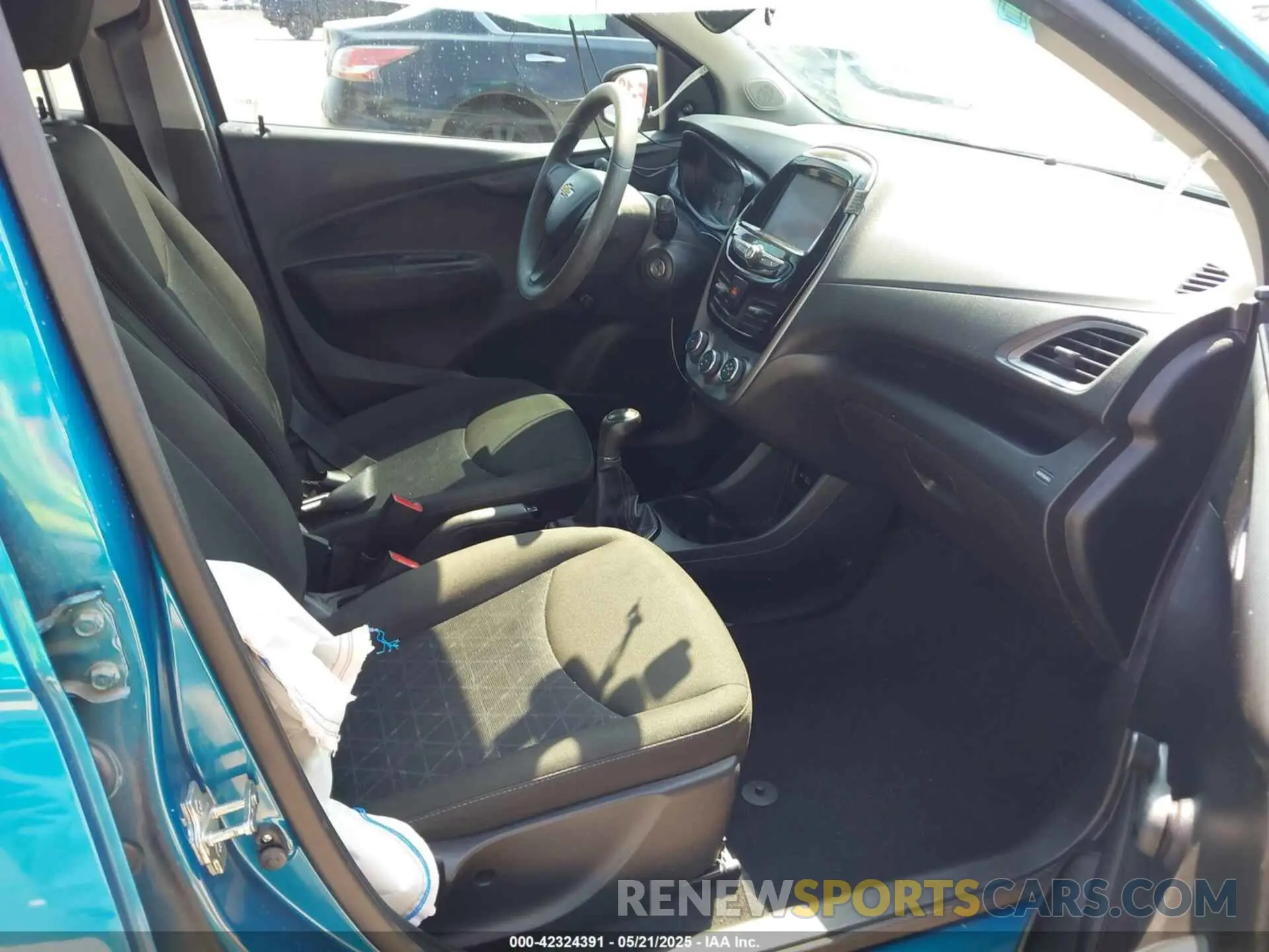 5 Photograph of a damaged car KL8CA6SA5MC716294 CHEVROLET SPARK 2021