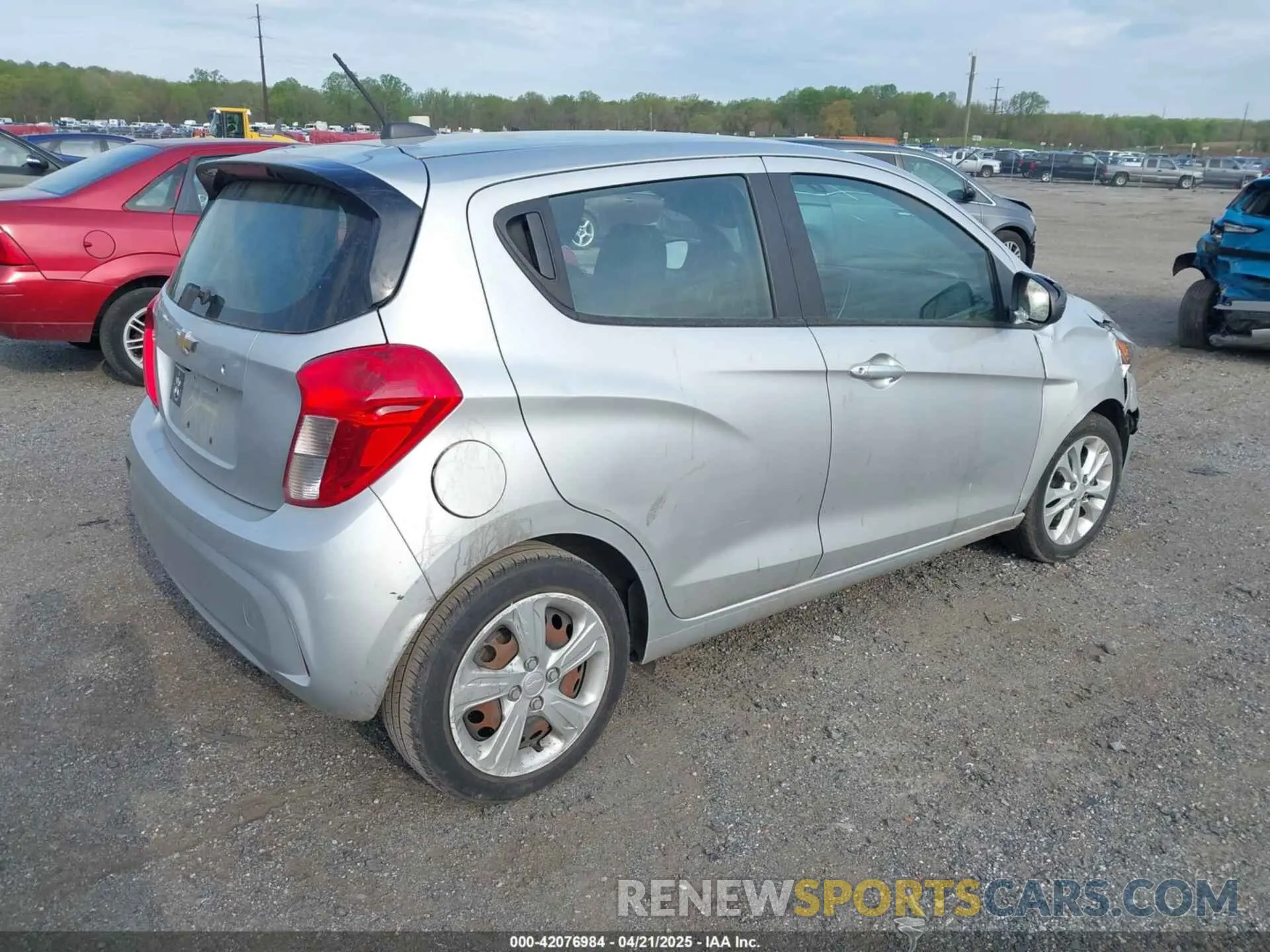 4 Фотография поврежденного автомобиля KL8CA6SAXMC711754 CHEVROLET SPARK 2021