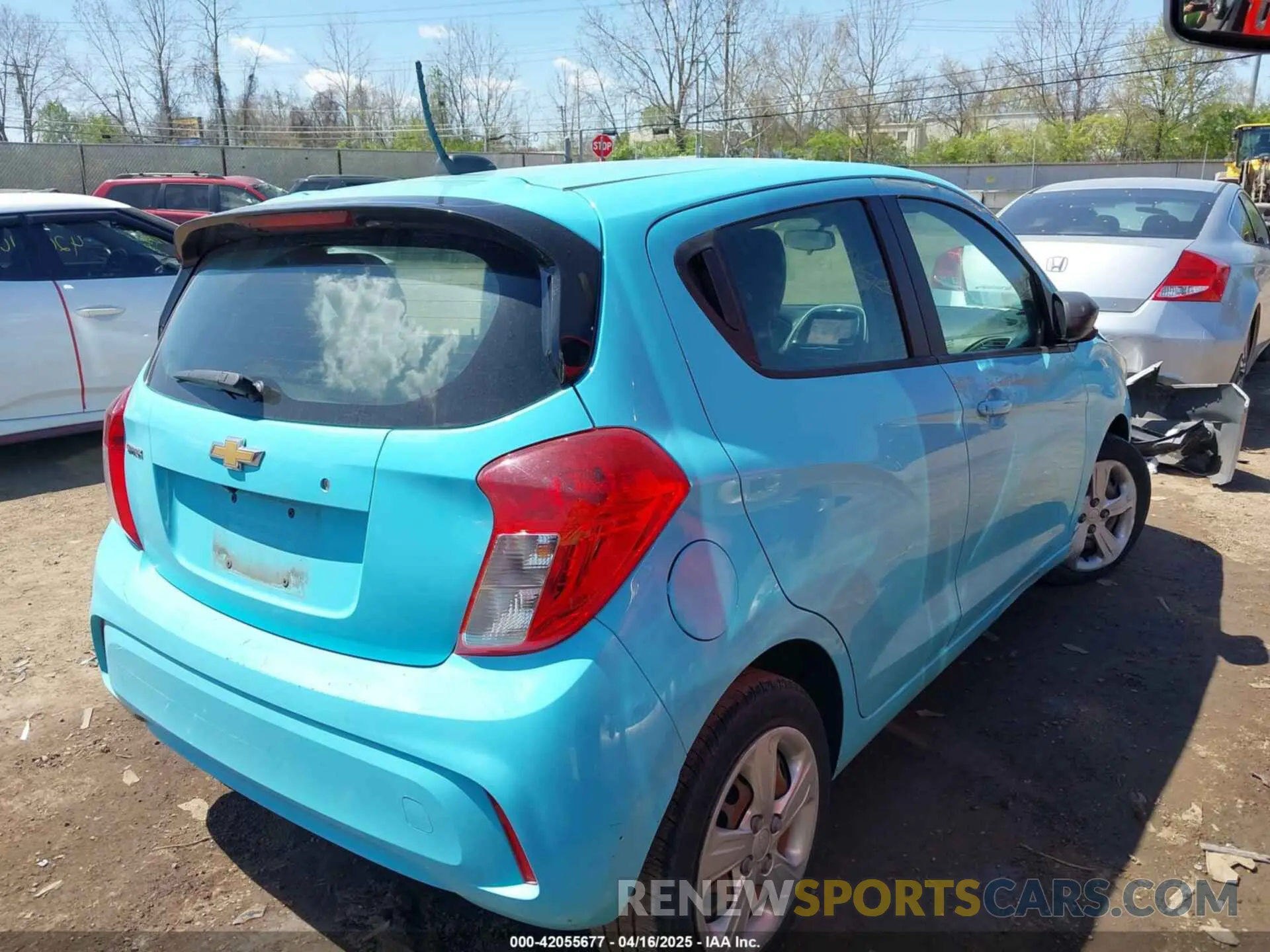 4 Фотография поврежденного автомобиля KL8CB6SA1MC711784 CHEVROLET SPARK 2021