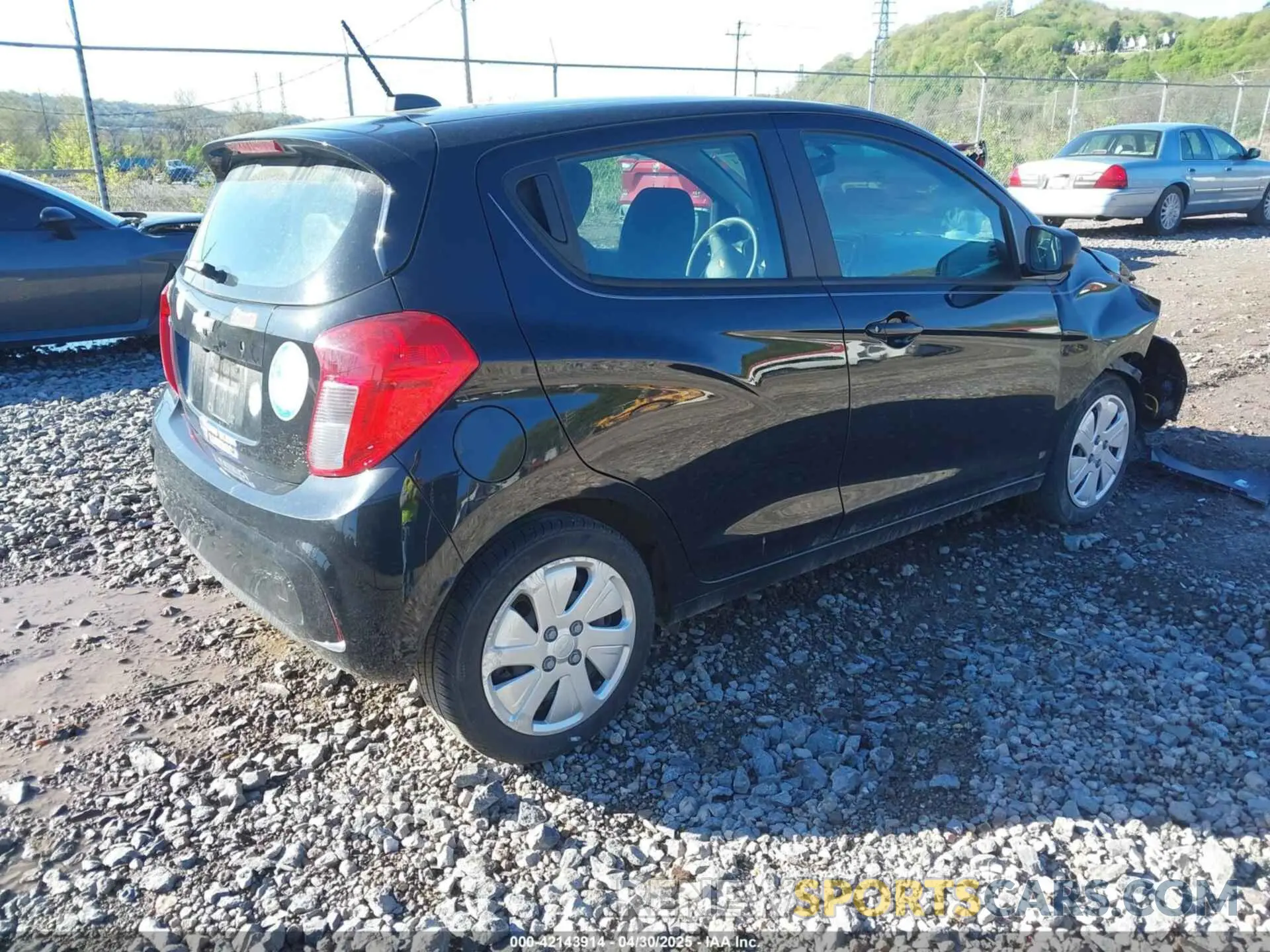 4 Фотография поврежденного автомобиля KL8CB6SA2MC224724 CHEVROLET SPARK 2021