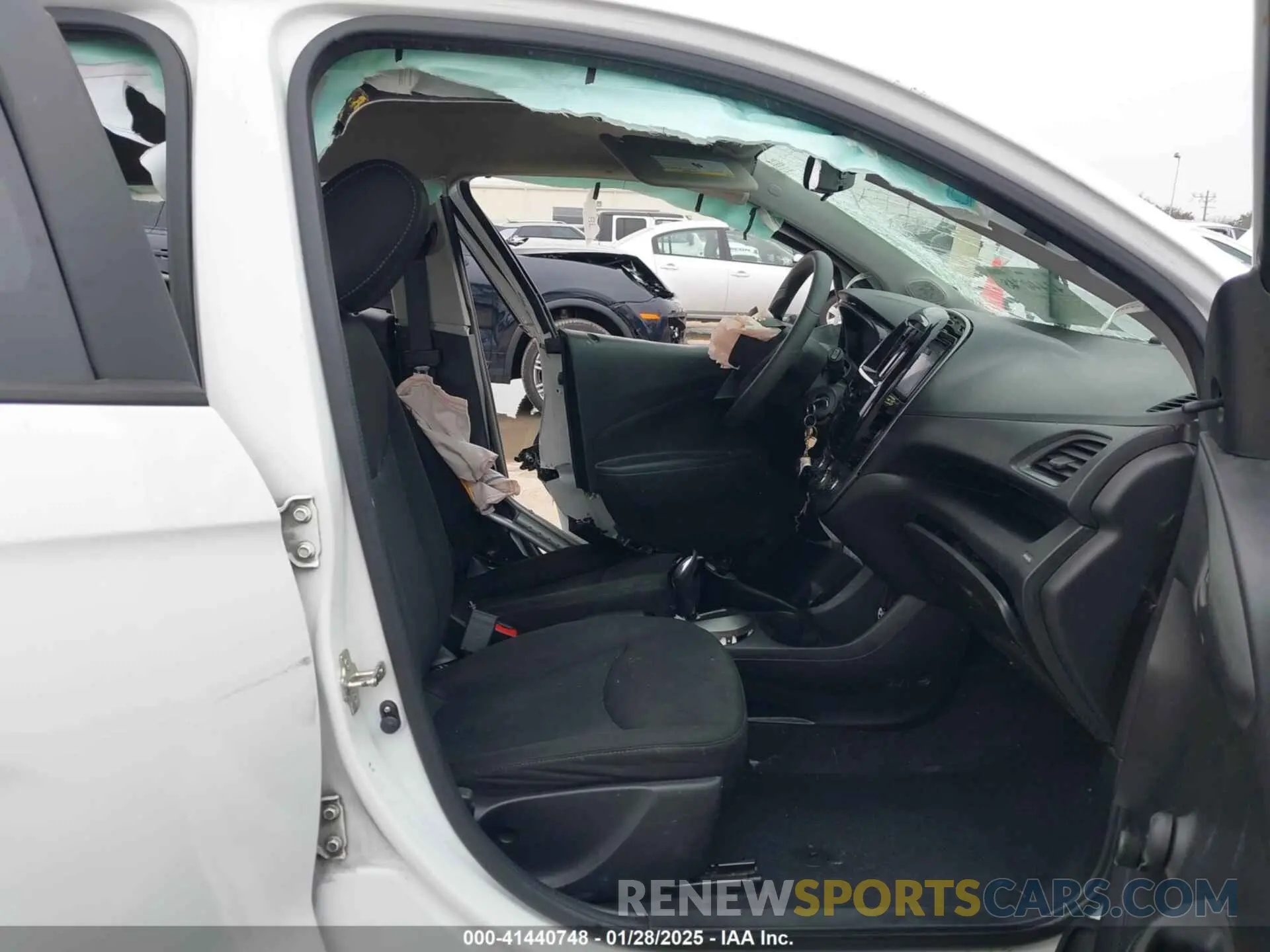 5 Фотография поврежденного автомобиля KL8CB6SA2MC723135 CHEVROLET SPARK 2021