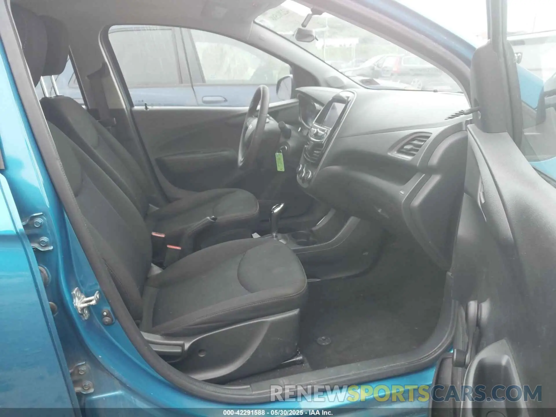 5 Photograph of a damaged car KL8CB6SA4MC702884 CHEVROLET SPARK 2021