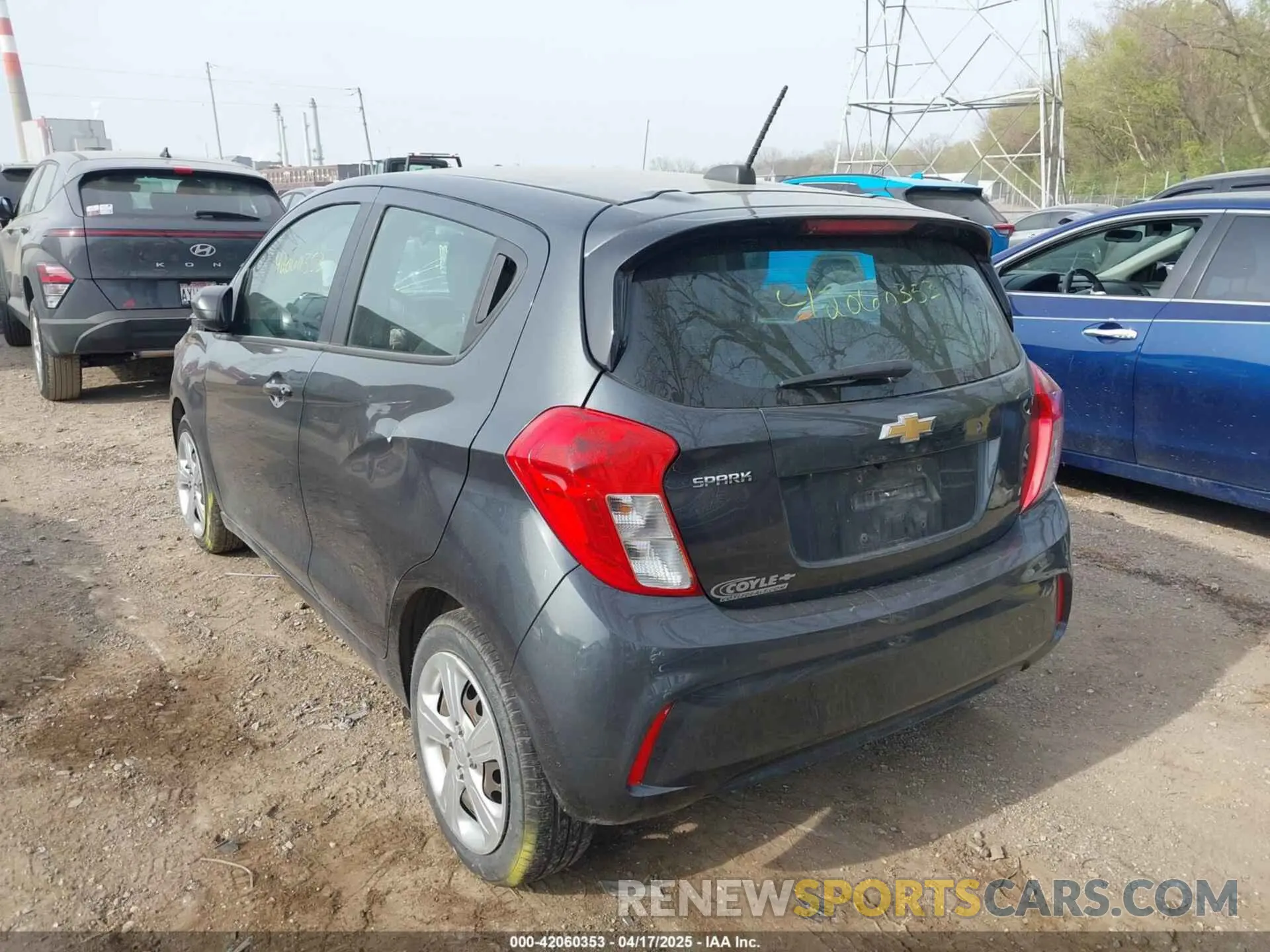 3 Фотография поврежденного автомобиля KL8CB6SA5MC736977 CHEVROLET SPARK 2021