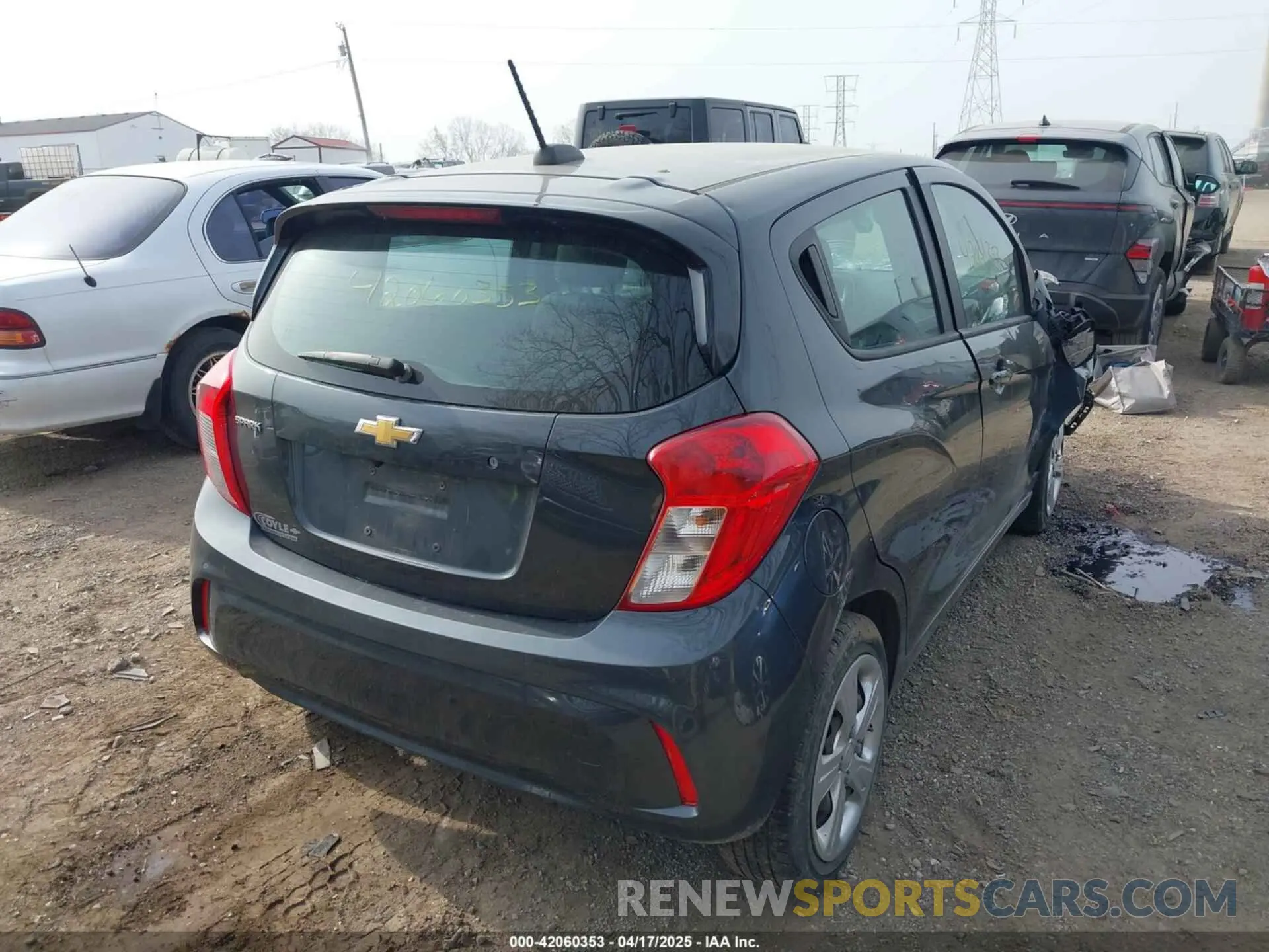 4 Фотография поврежденного автомобиля KL8CB6SA5MC736977 CHEVROLET SPARK 2021