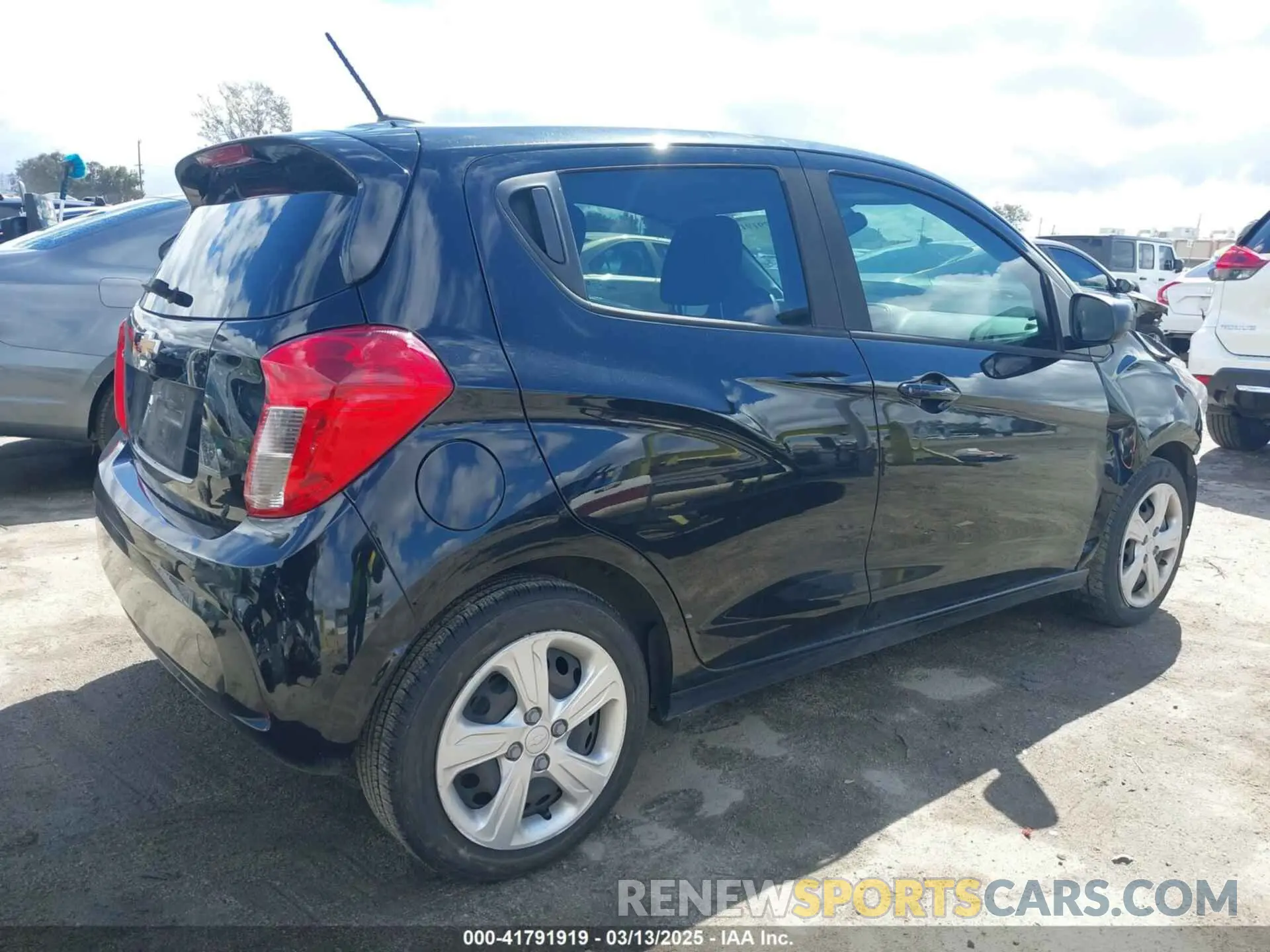 4 Фотография поврежденного автомобиля KL8CB6SA6MC715894 CHEVROLET SPARK 2021