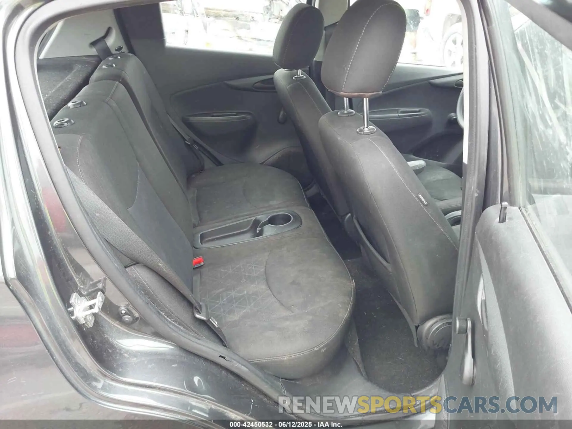 8 Фотография поврежденного автомобиля KL8CB6SA7MC735572 CHEVROLET SPARK 2021