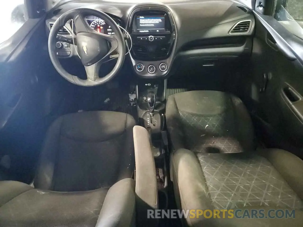 8 Photograph of a damaged car KL8CB6SA7MC737838 CHEVROLET SPARK 2021