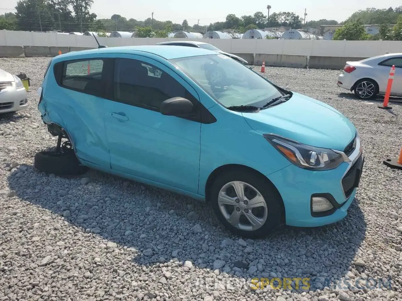 4 Photograph of a damaged car KL8CB6SA7MC742957 CHEVROLET SPARK 2021