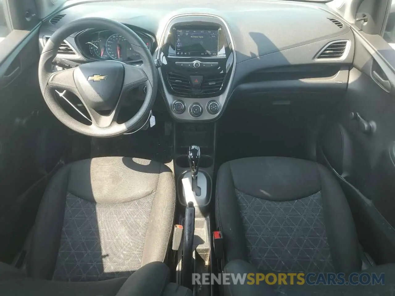 8 Photograph of a damaged car KL8CB6SA7MC742957 CHEVROLET SPARK 2021