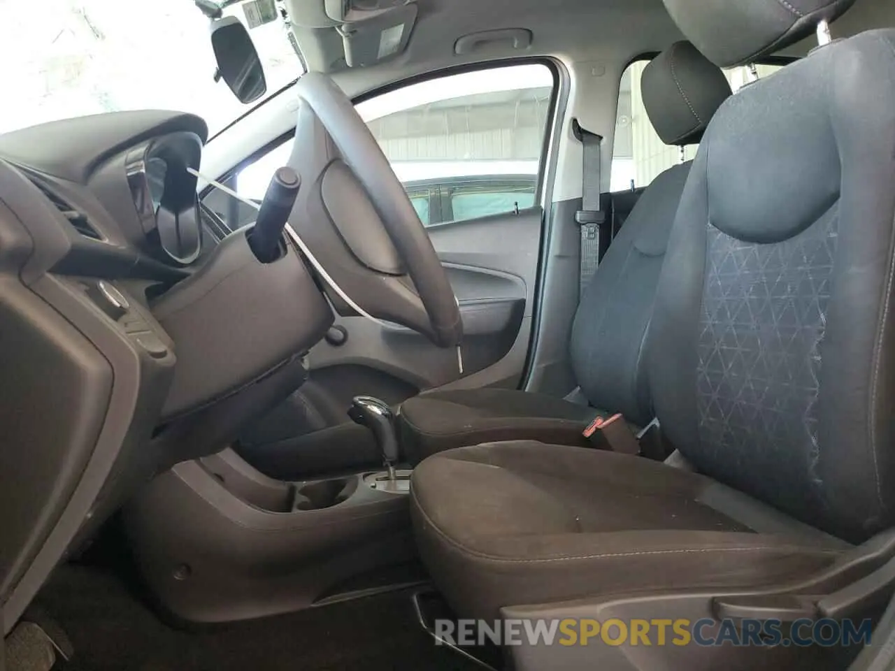 7 Photograph of a damaged car KL8CB6SA8MC729876 CHEVROLET SPARK 2021