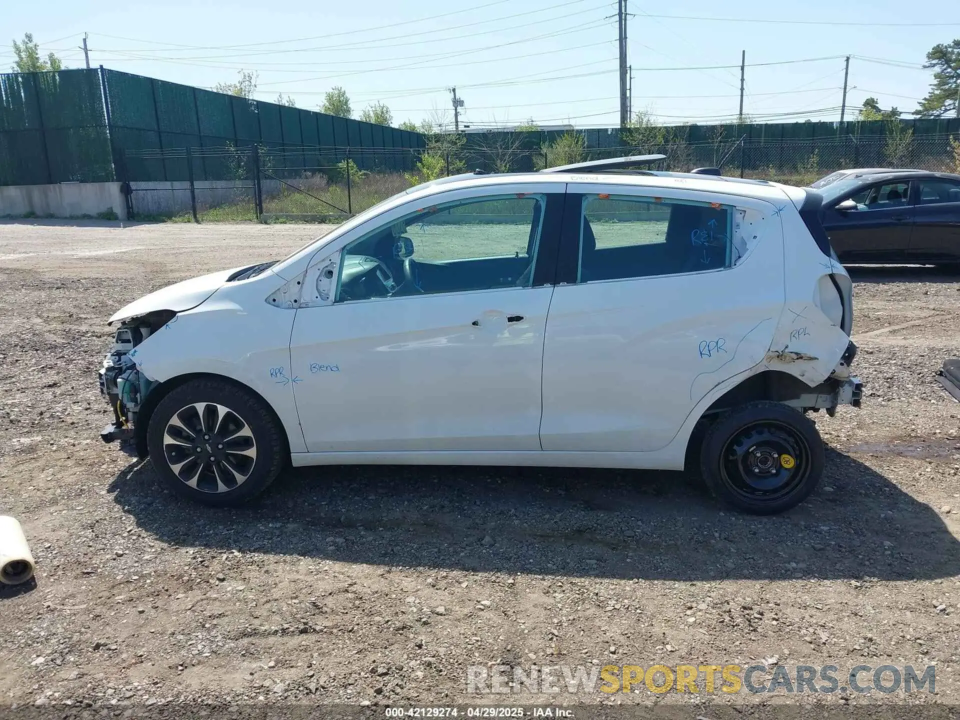 14 Фотография поврежденного автомобиля KL8CC6SA3MC225880 CHEVROLET SPARK 2021