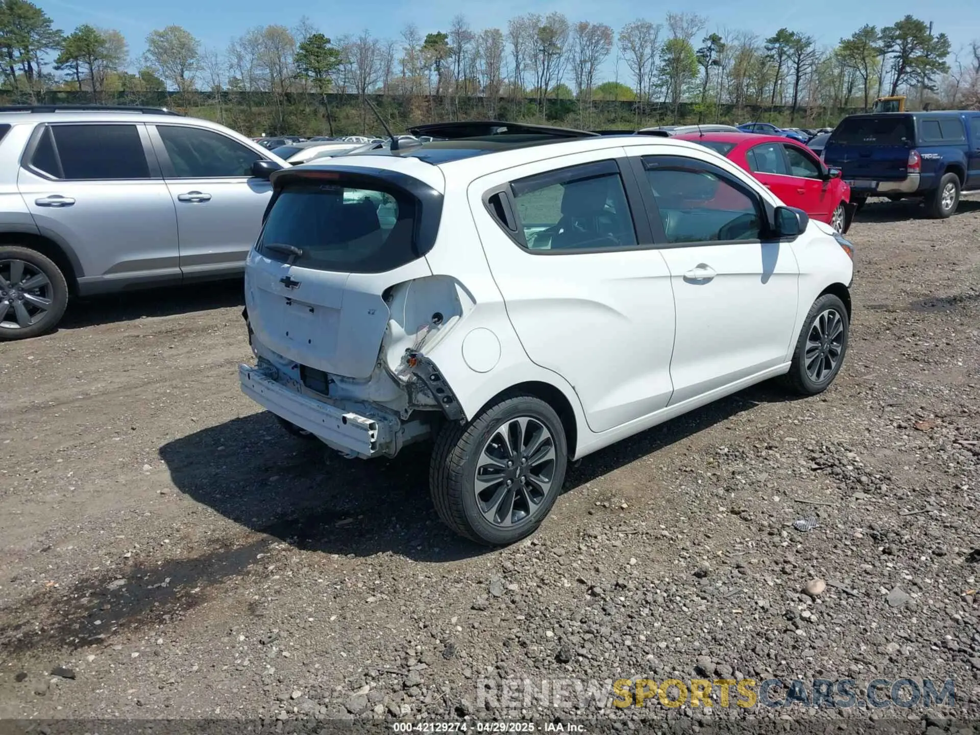 4 Фотография поврежденного автомобиля KL8CC6SA3MC225880 CHEVROLET SPARK 2021