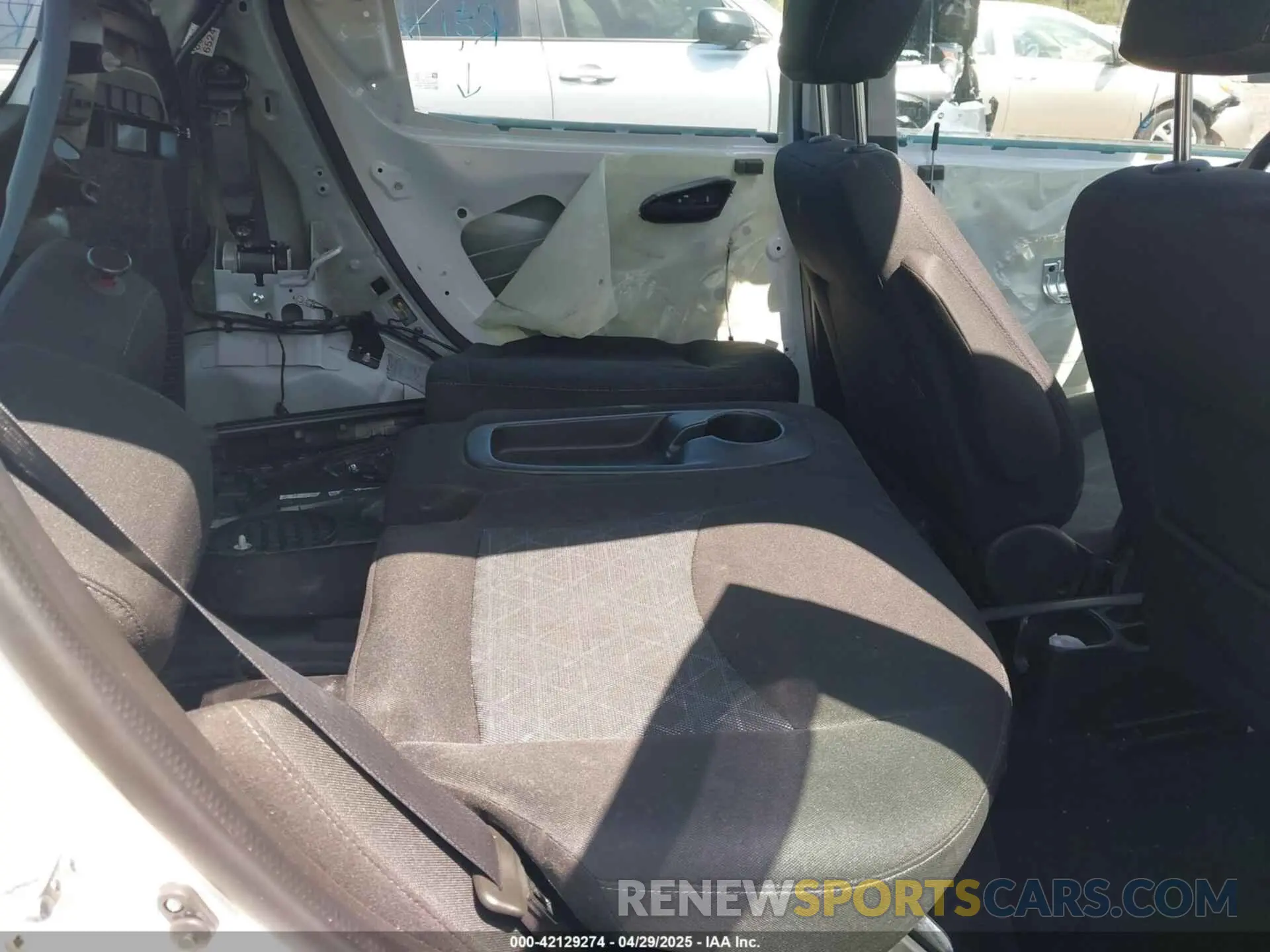 8 Фотография поврежденного автомобиля KL8CC6SA3MC225880 CHEVROLET SPARK 2021
