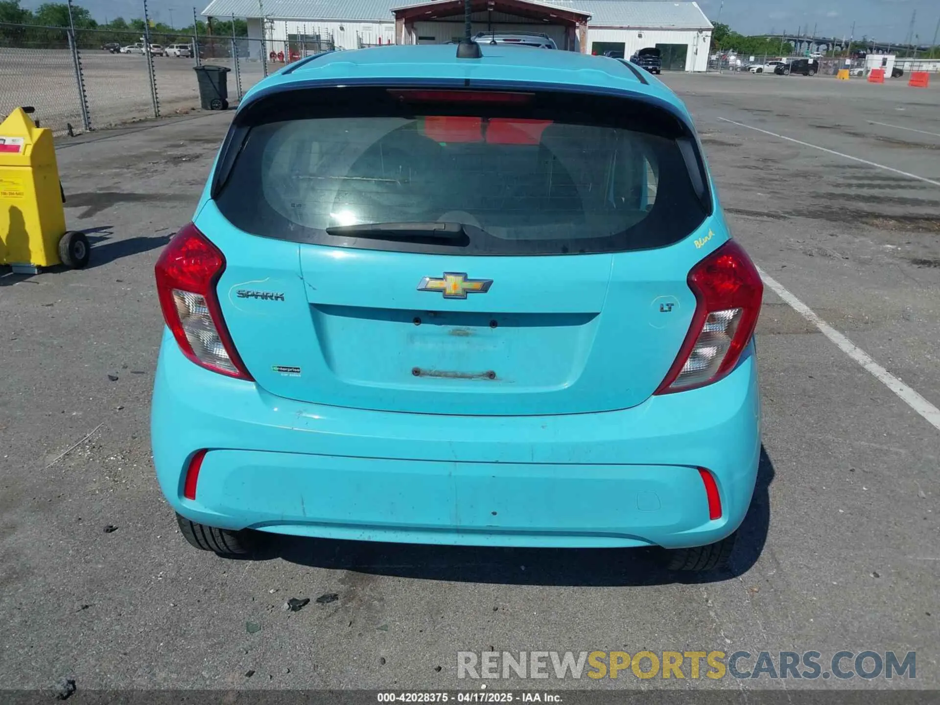 17 Photograph of a damaged car KL8CD6SA0MC715285 CHEVROLET SPARK 2021