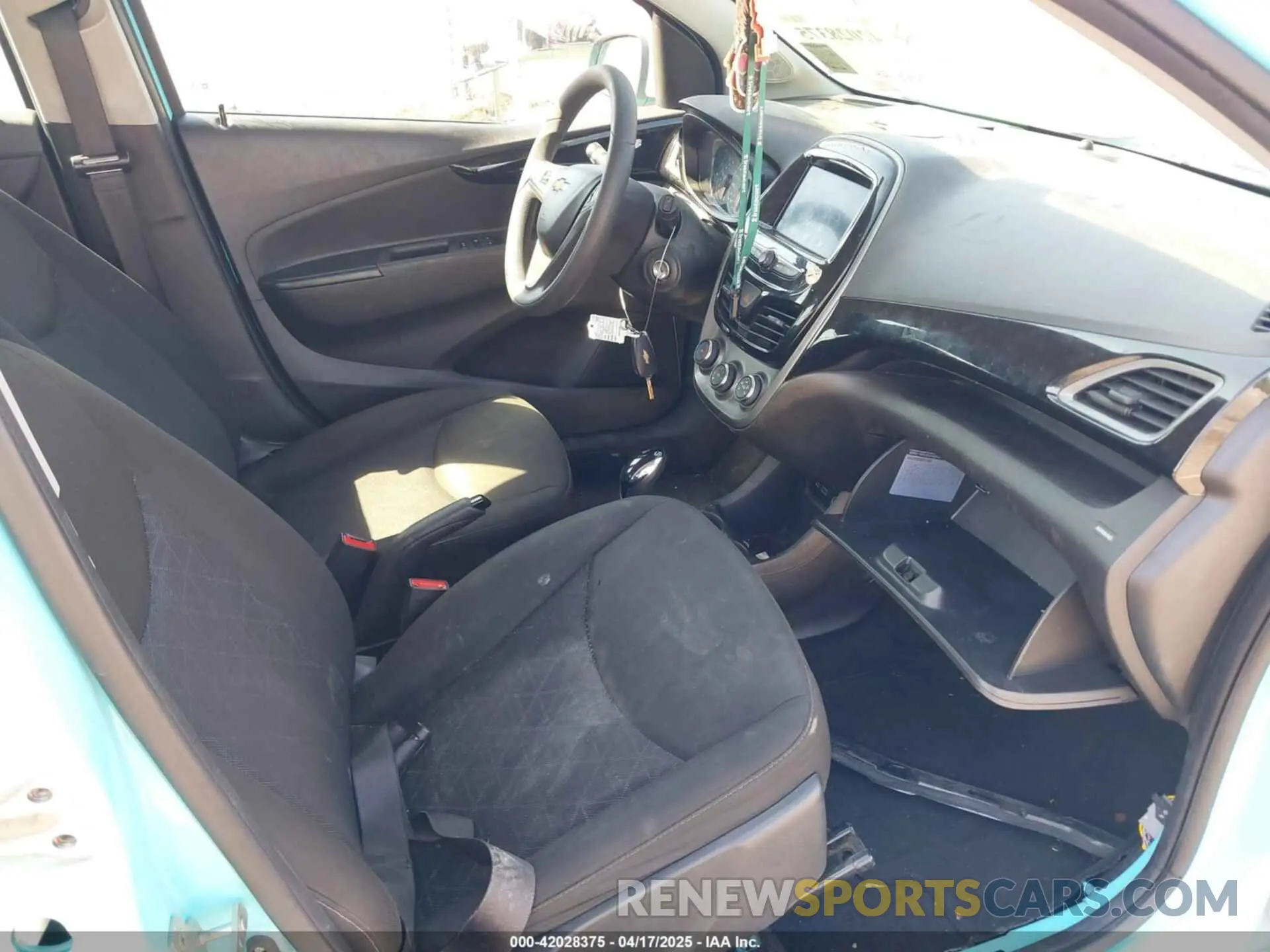 5 Photograph of a damaged car KL8CD6SA0MC715285 CHEVROLET SPARK 2021
