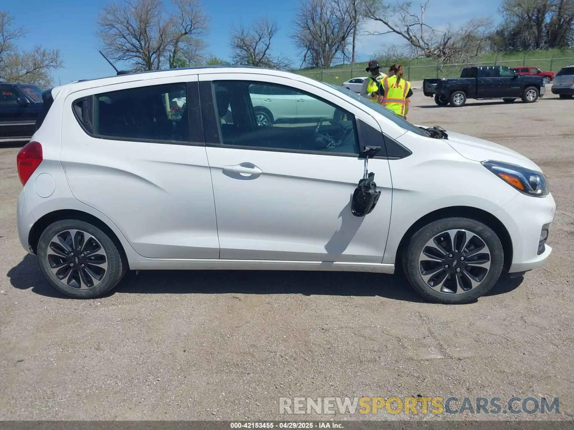 13 Фотография поврежденного автомобиля KL8CD6SA0MC741532 CHEVROLET SPARK 2021