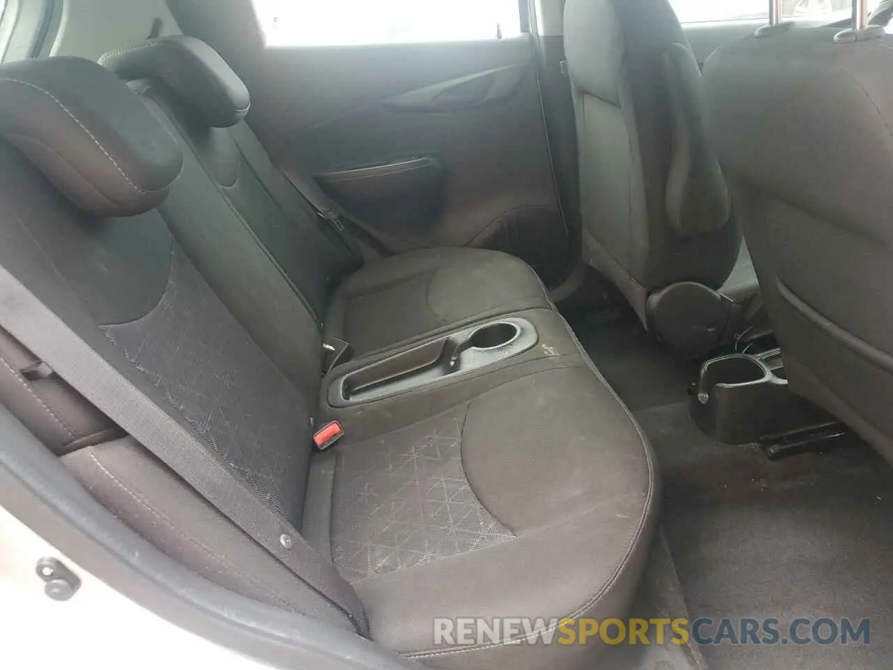 10 Фотография поврежденного автомобиля KL8CD6SA0MC745368 CHEVROLET SPARK 2021