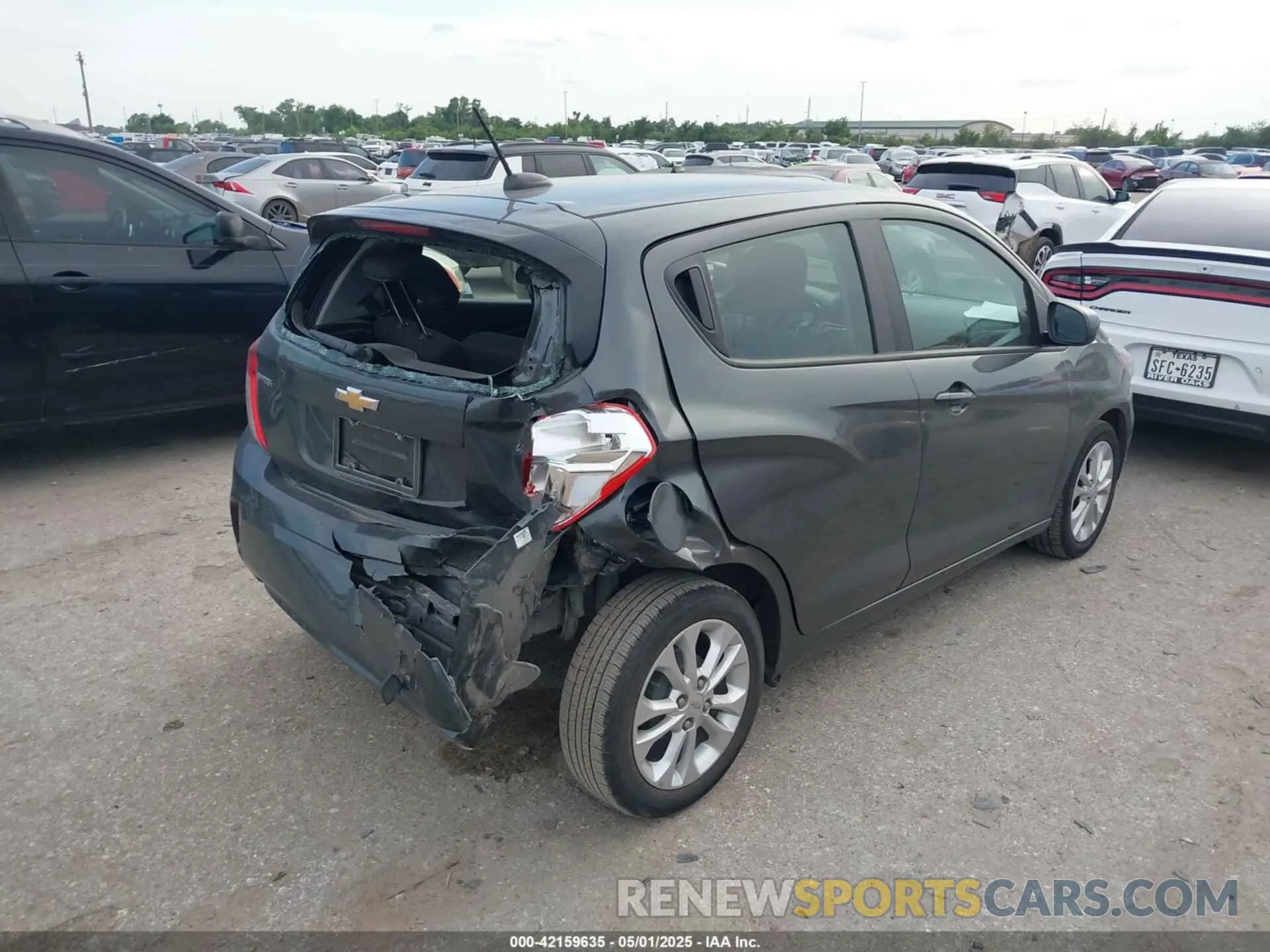 4 Фотография поврежденного автомобиля KL8CD6SA1MC216575 CHEVROLET SPARK 2021
