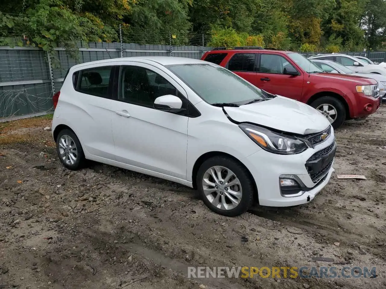 4 Photograph of a damaged car KL8CD6SA1MC216642 CHEVROLET SPARK 2021