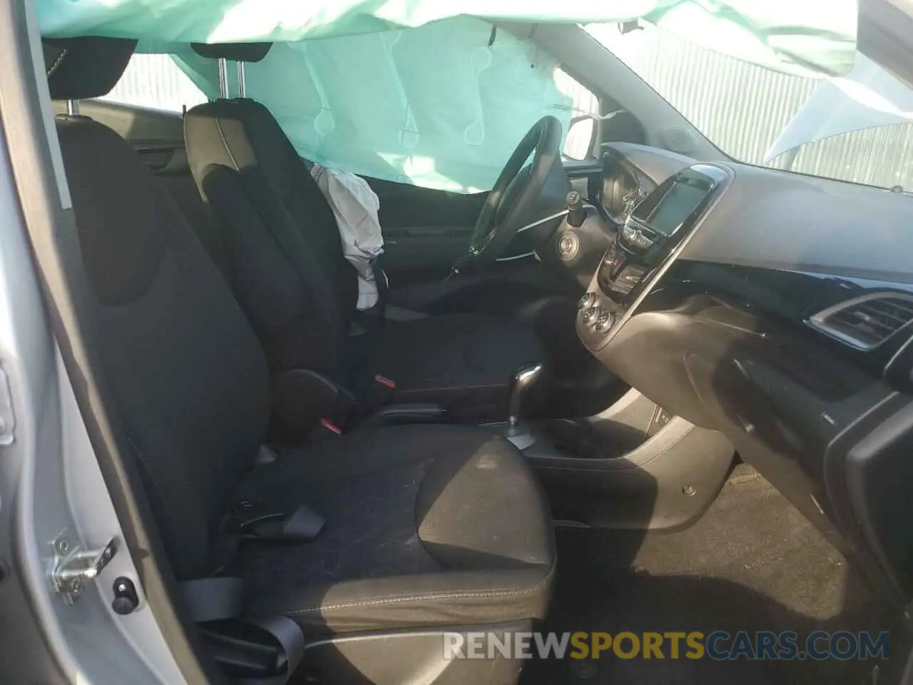 7 Фотография поврежденного автомобиля KL8CD6SA1MC722648 CHEVROLET SPARK 2021