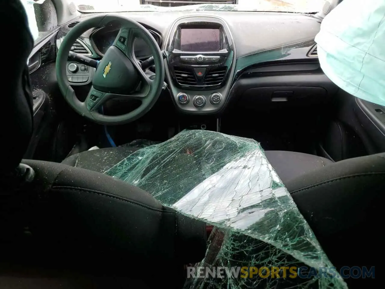 8 Photograph of a damaged car KL8CD6SA1MC747985 CHEVROLET SPARK 2021