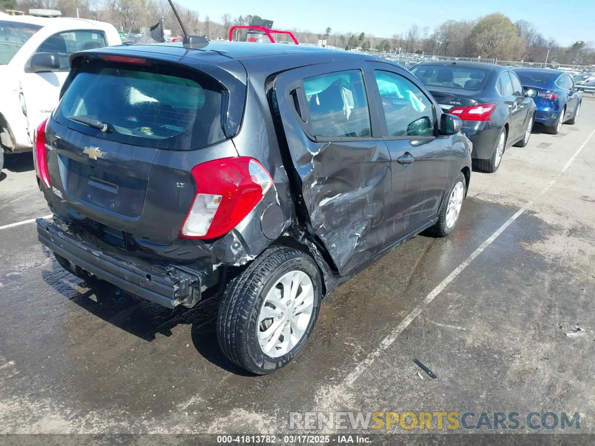 4 Photograph of a damaged car KL8CD6SA2MC719421 CHEVROLET SPARK 2021